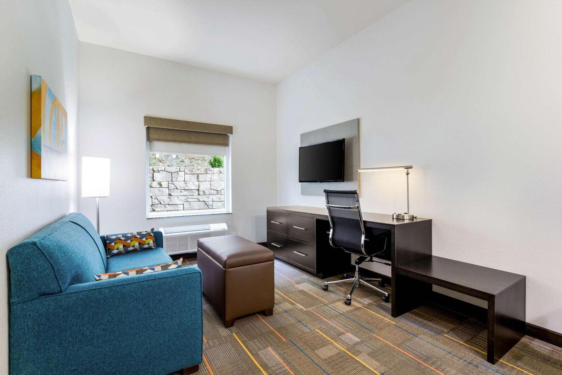 MainStay Suites Winfield-Teays Valley photo 8