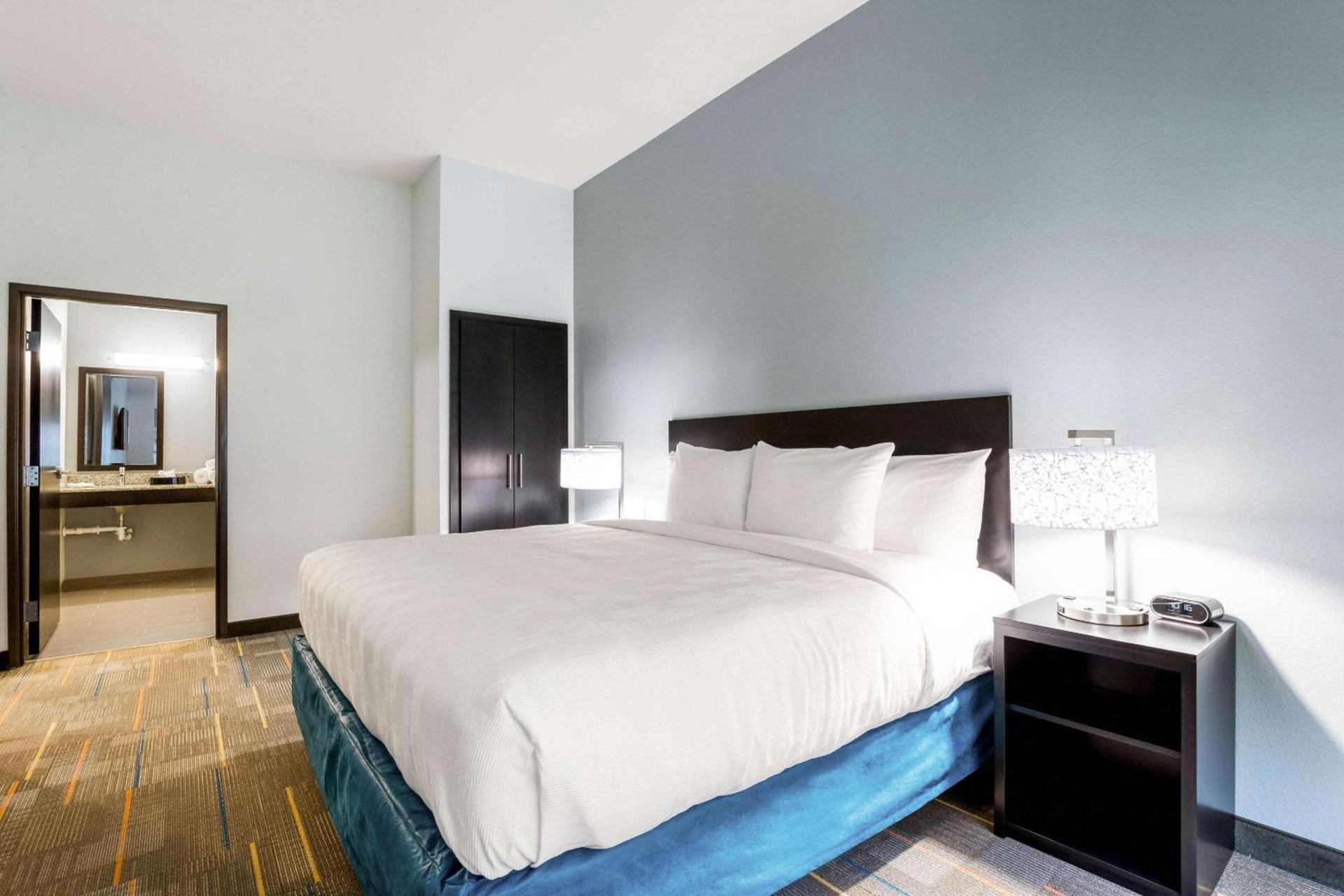 MainStay Suites Winfield-Teays Valley photo 10