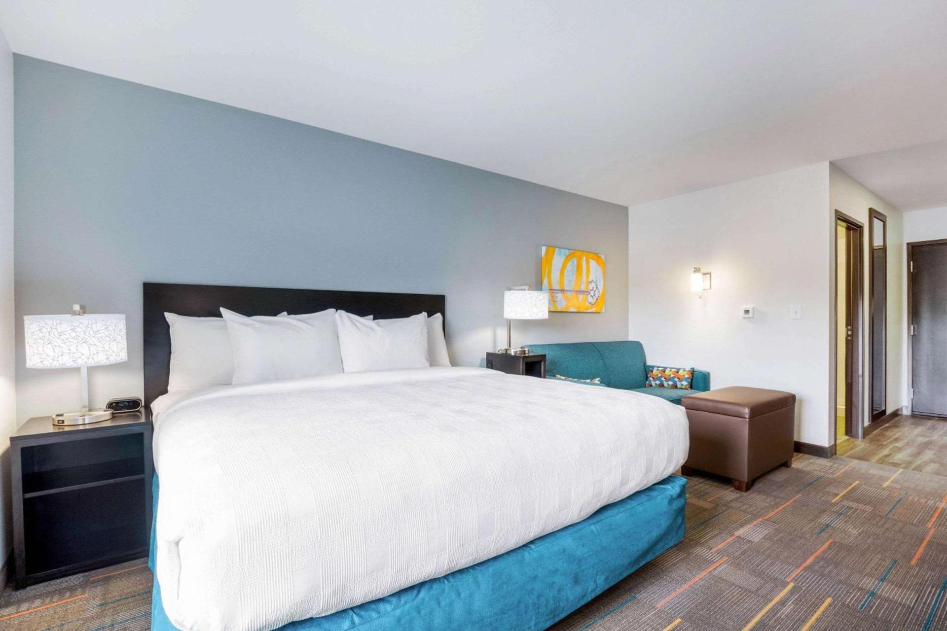 MainStay Suites Winfield-Teays Valley photo 12