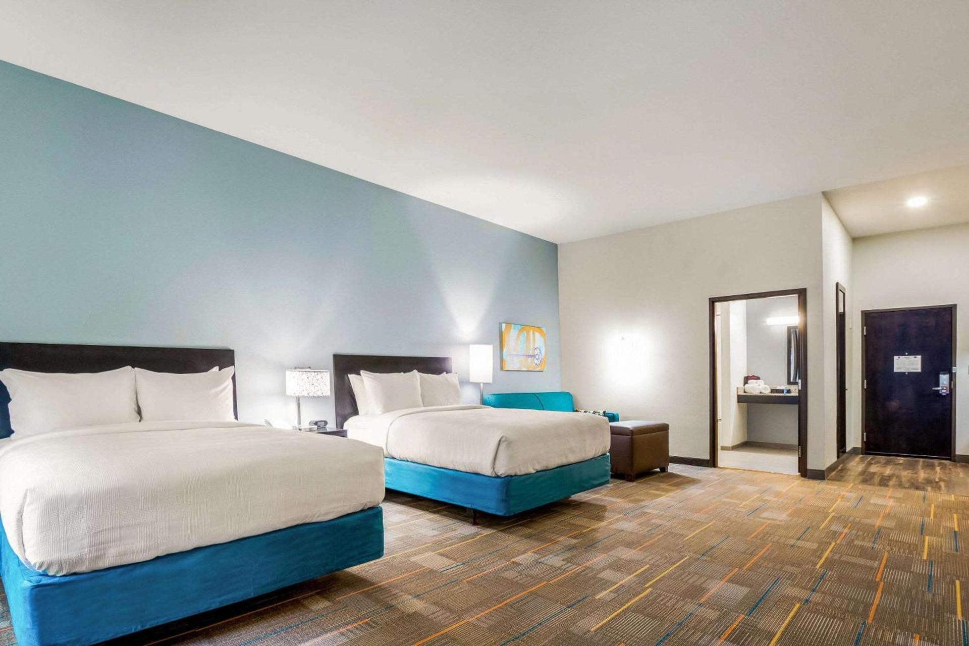 MainStay Suites Winfield-Teays Valley photo 15