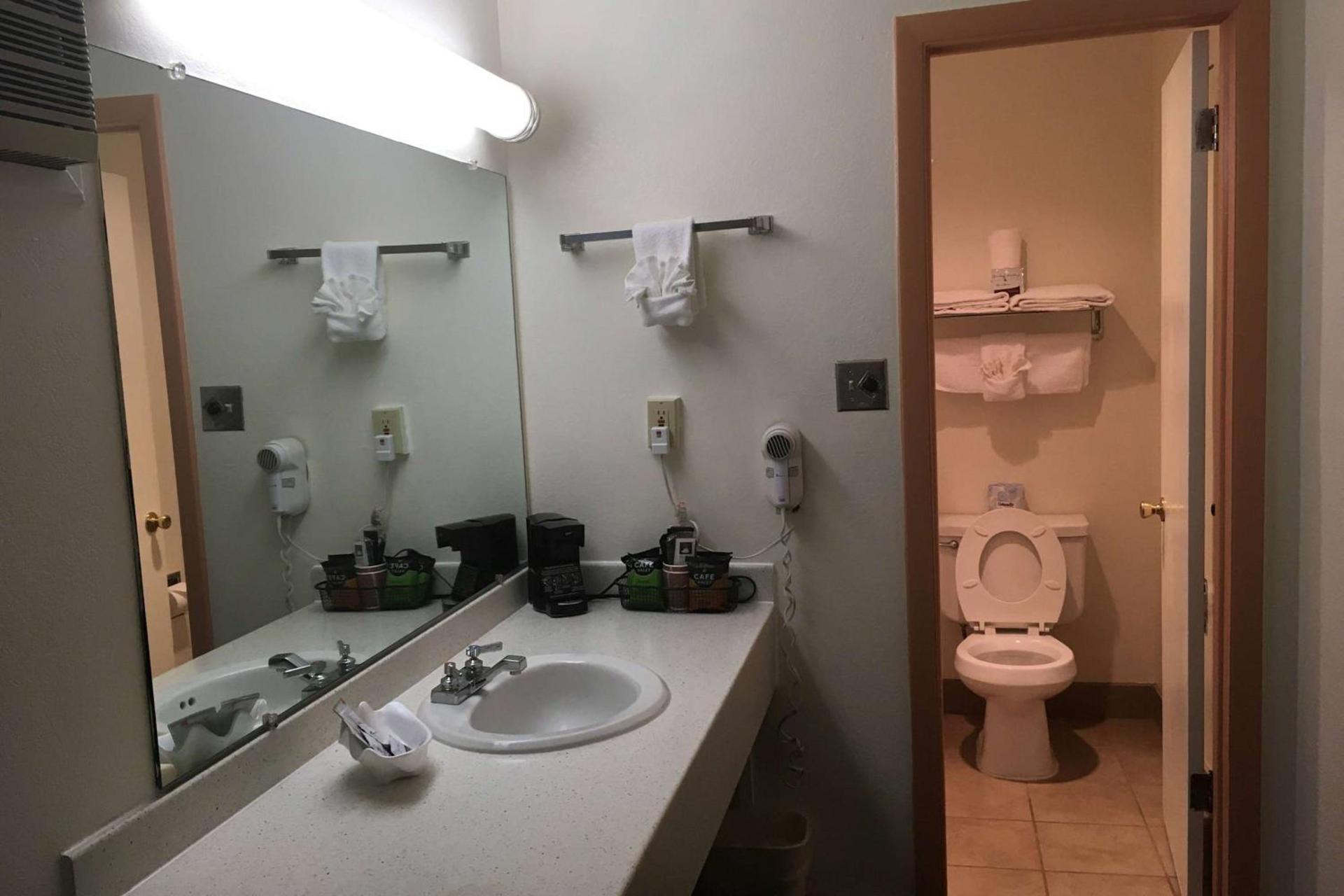 Casa Lemus Inn photo 15