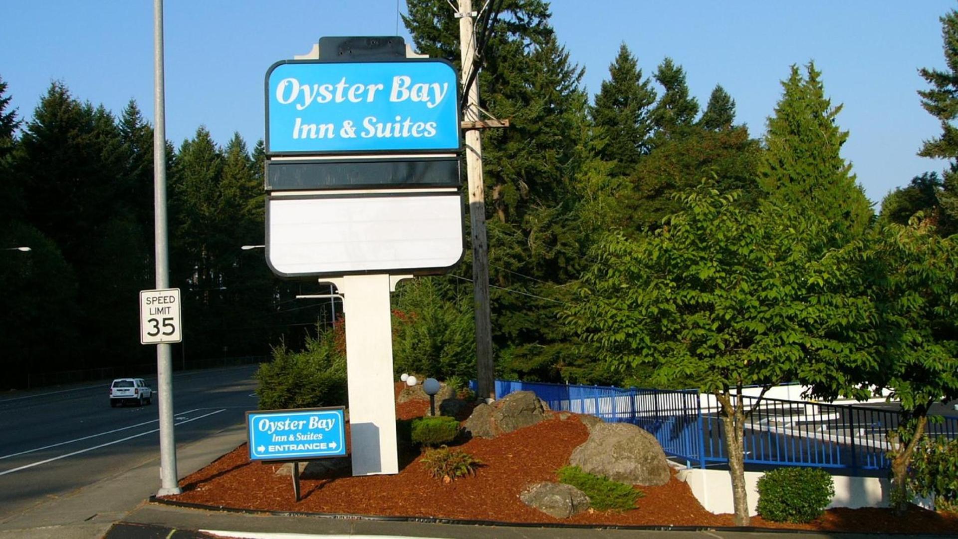 Oyster Bay Inn & Suites photo 20