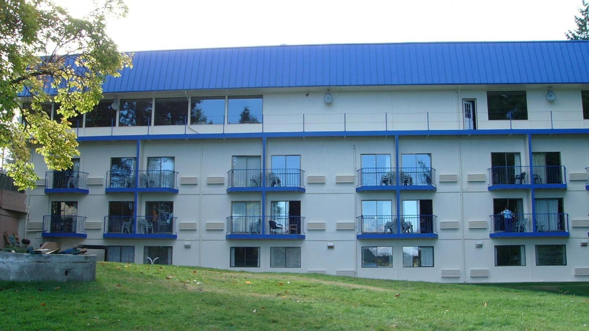 Oyster Bay Inn & Suites — hotel in Bremerton