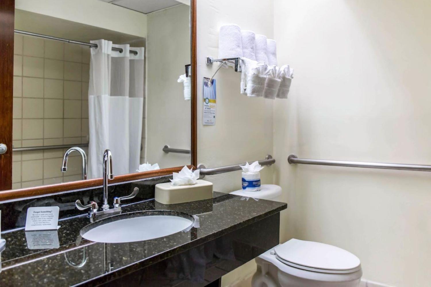 Comfort Suites Tampa - Brandon photo 32
