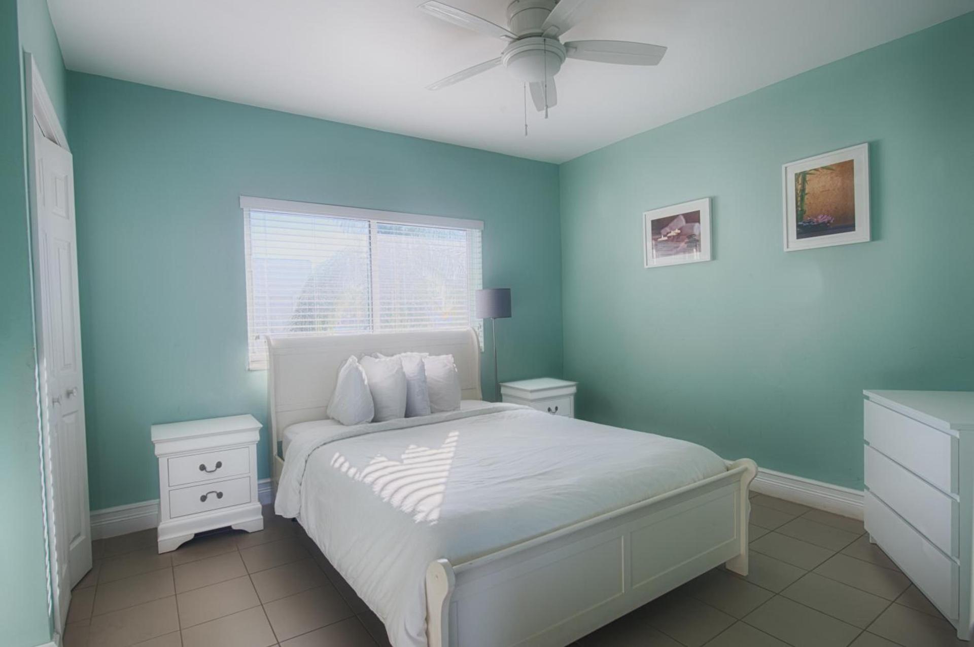 Hollywood Beachside Boutique Suite photo 38