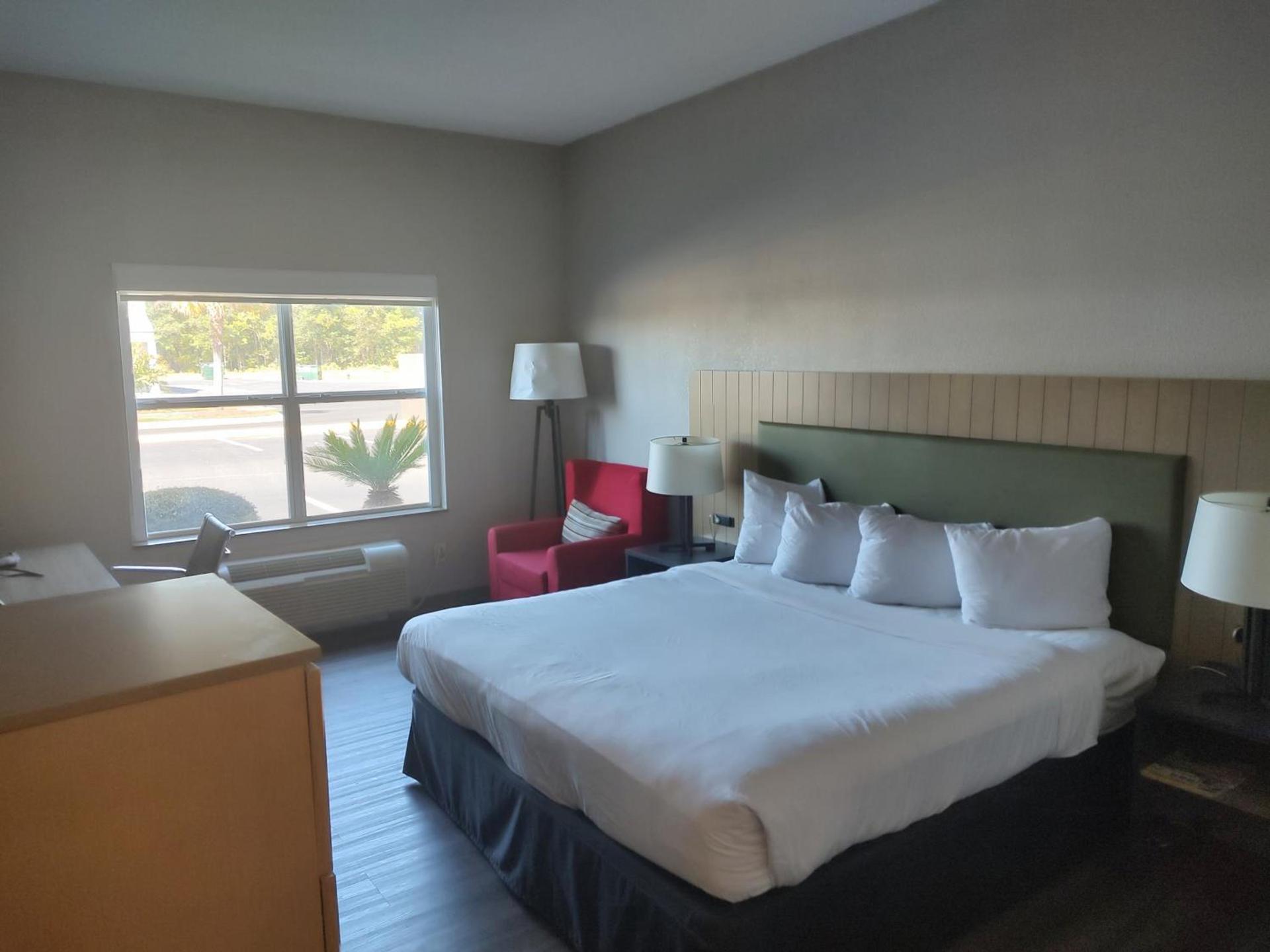 Country Inn & Suites by Radisson, Hinesville, GA photo 53