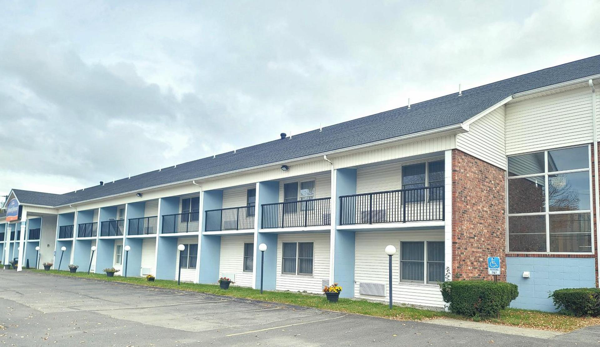 Howard Johnson by Wyndham Bangor photo 3