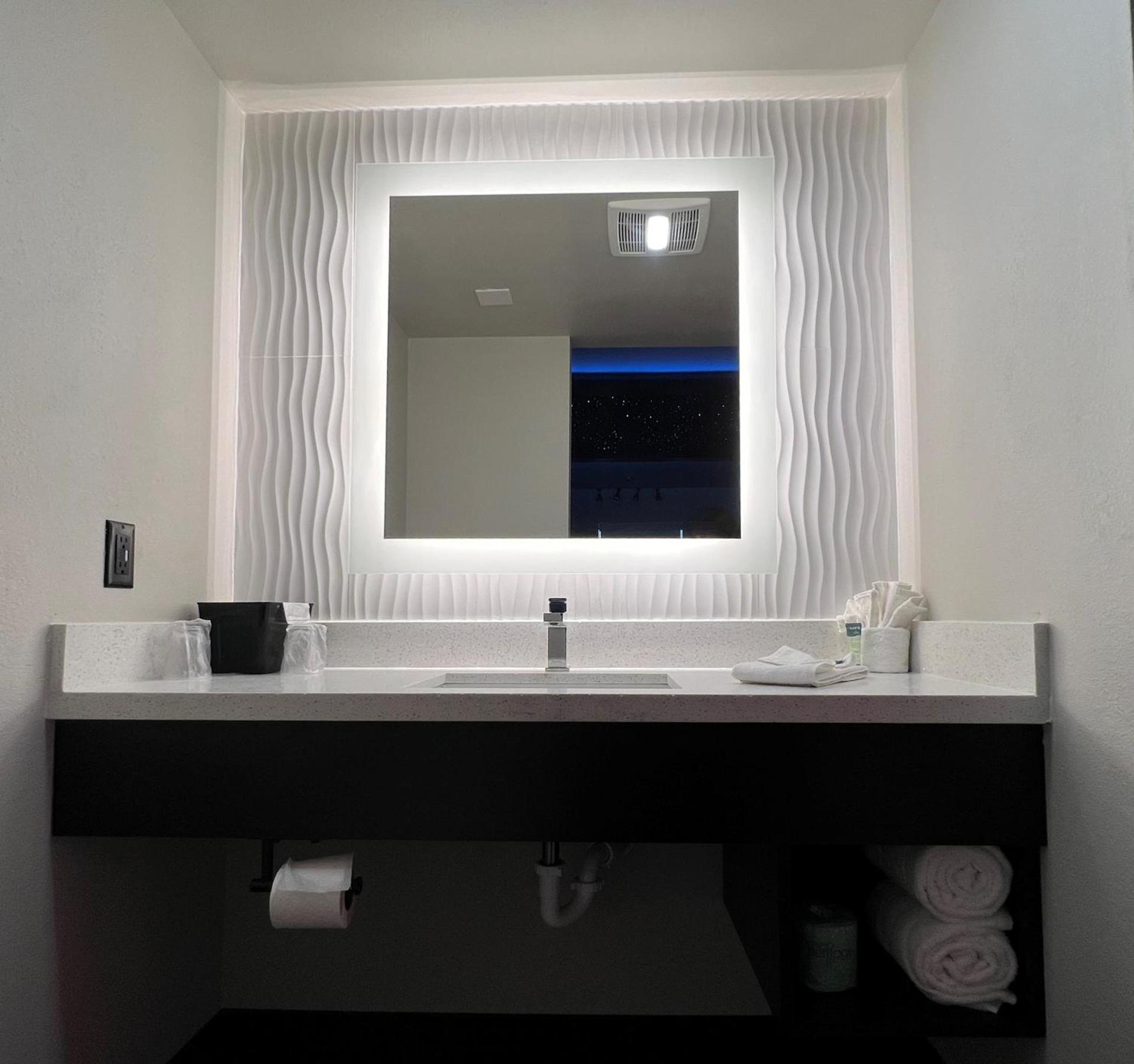 Imperial Suites, Adults Only photo 64