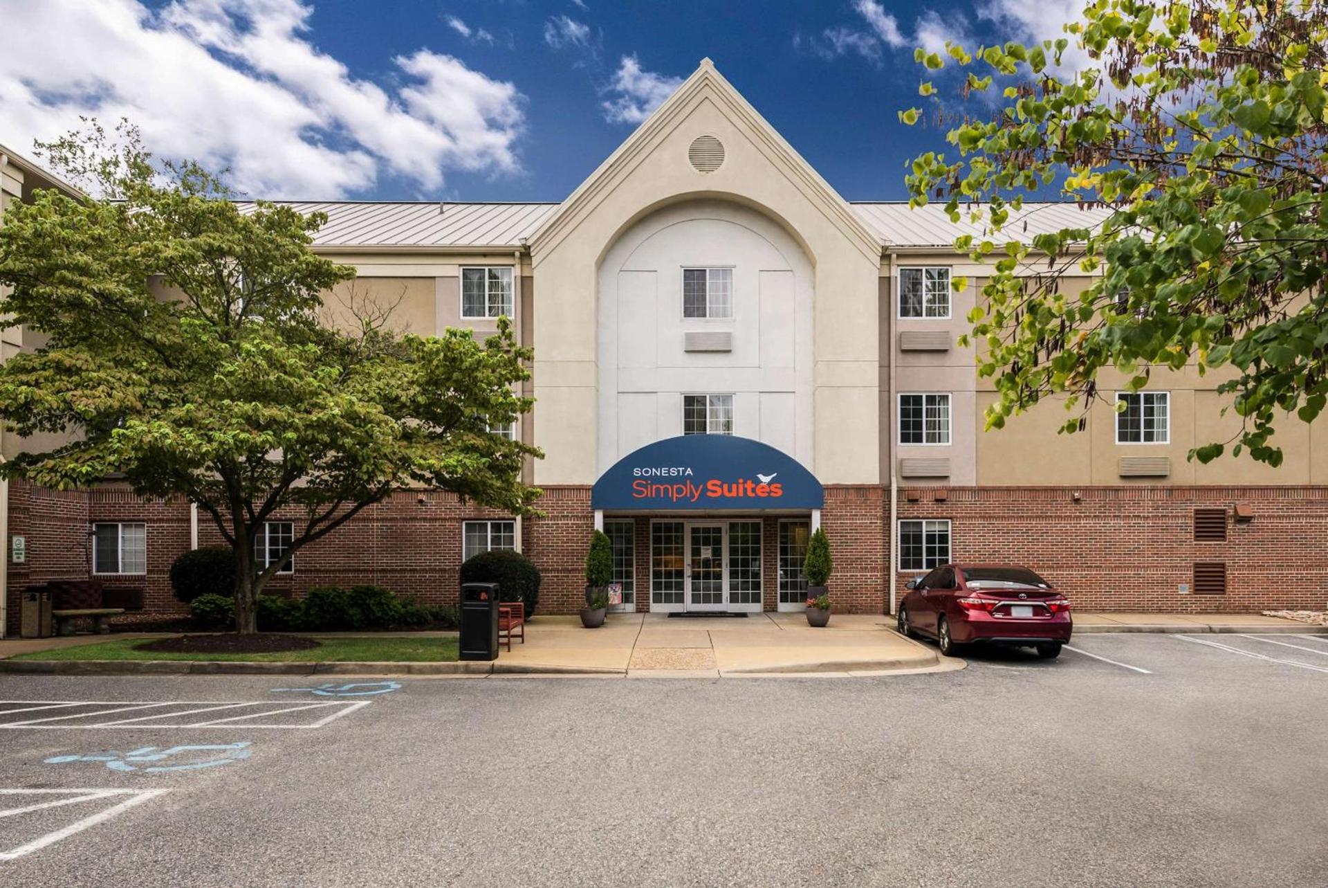 Sonesta Simply Suites Hampton photo 3