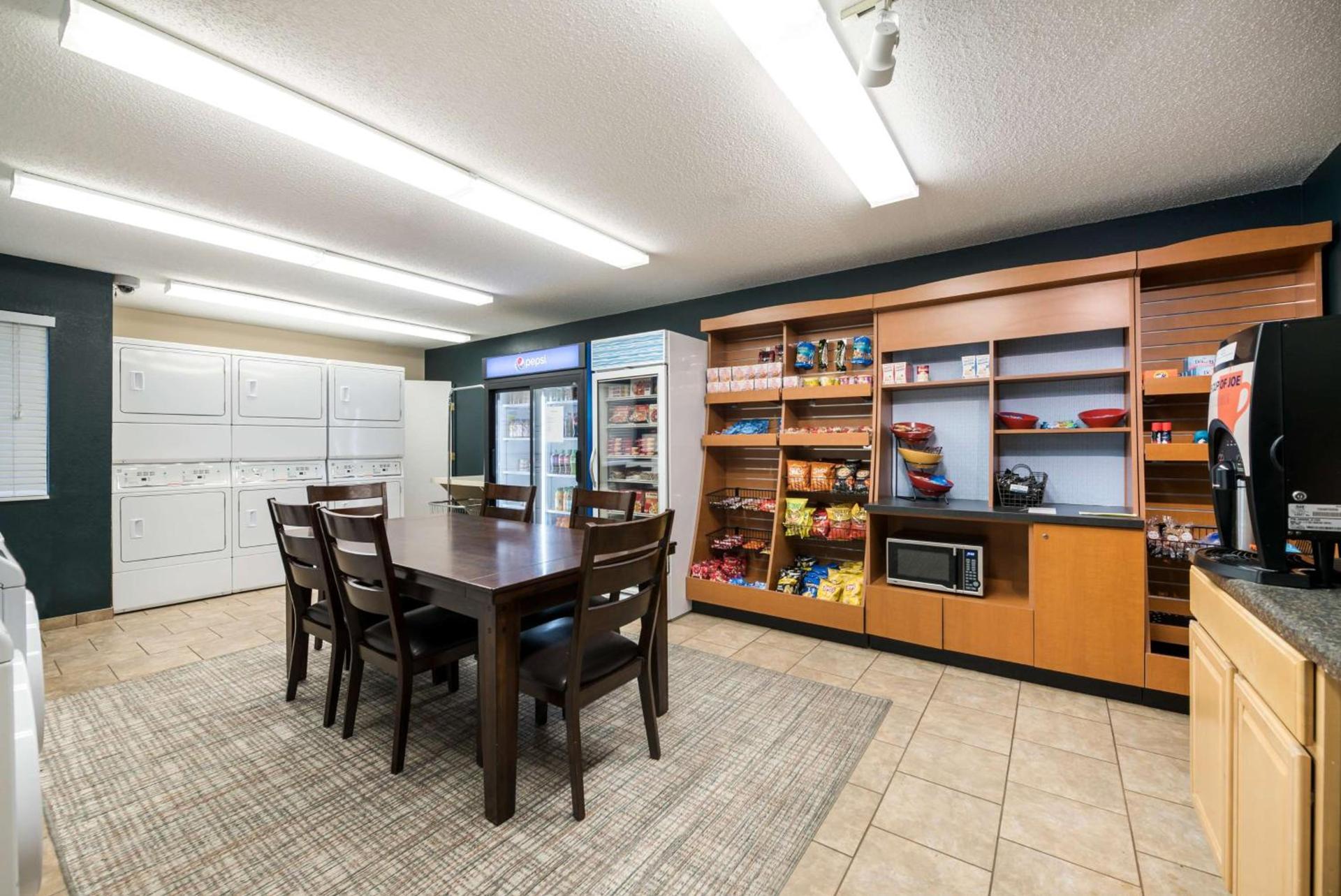 Sonesta Simply Suites Hampton photo 34