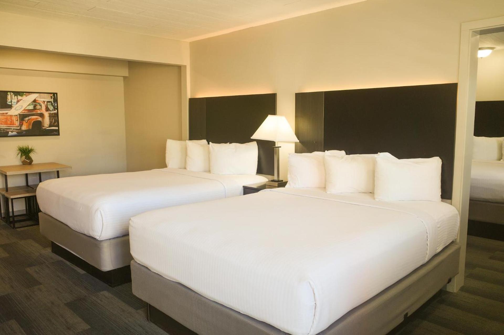 Americana Modern Hotel photo 33