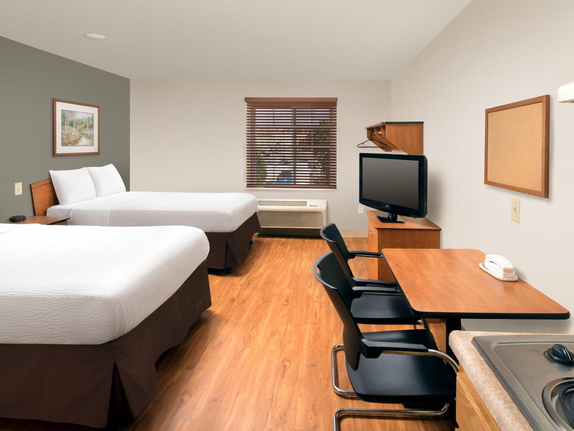 Studio 6 Extended Stay Cincinnati Sharonville OH photo 32