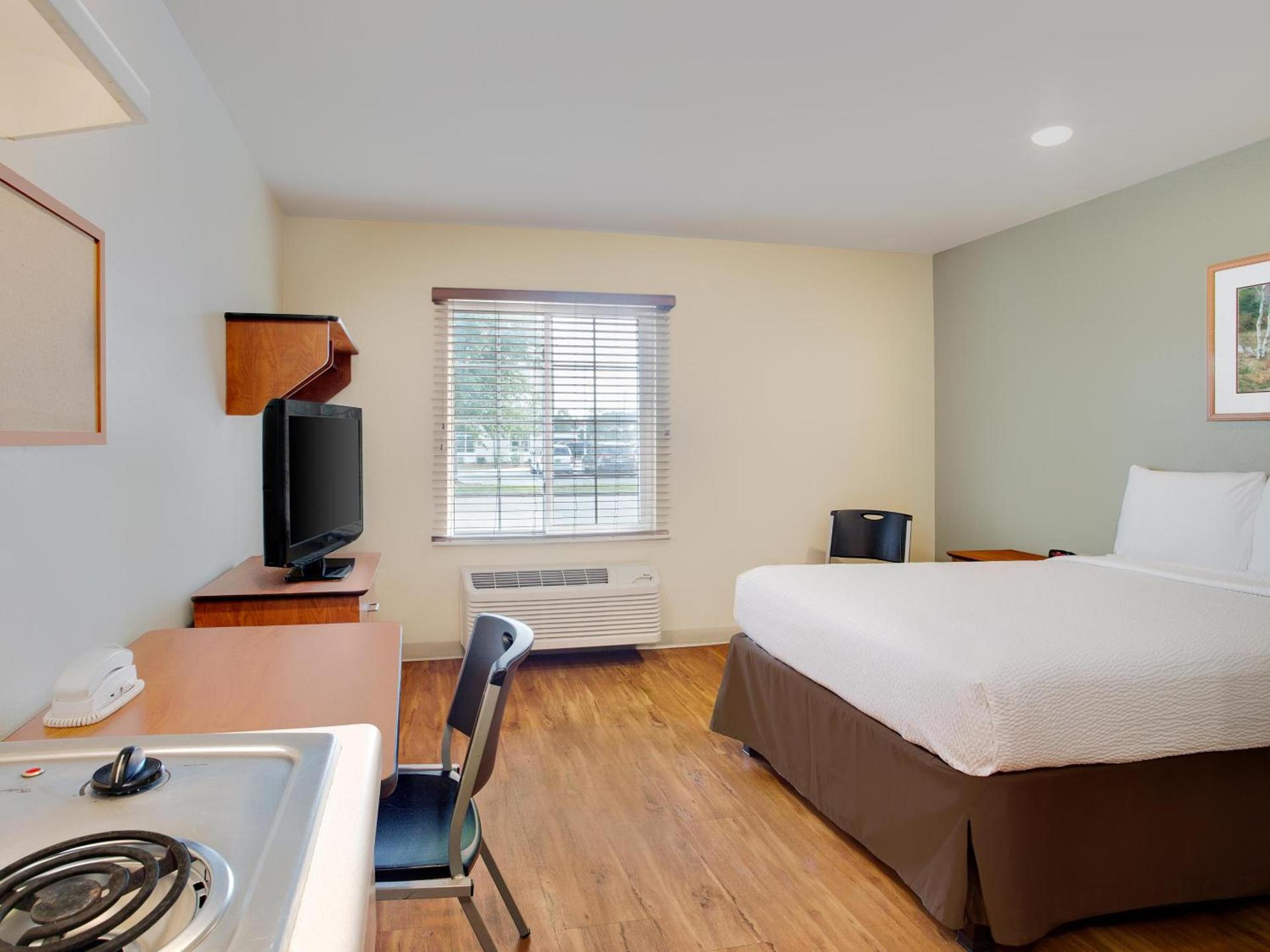 Extended Stay America Select Suites - Mobile - I-65 photo 4