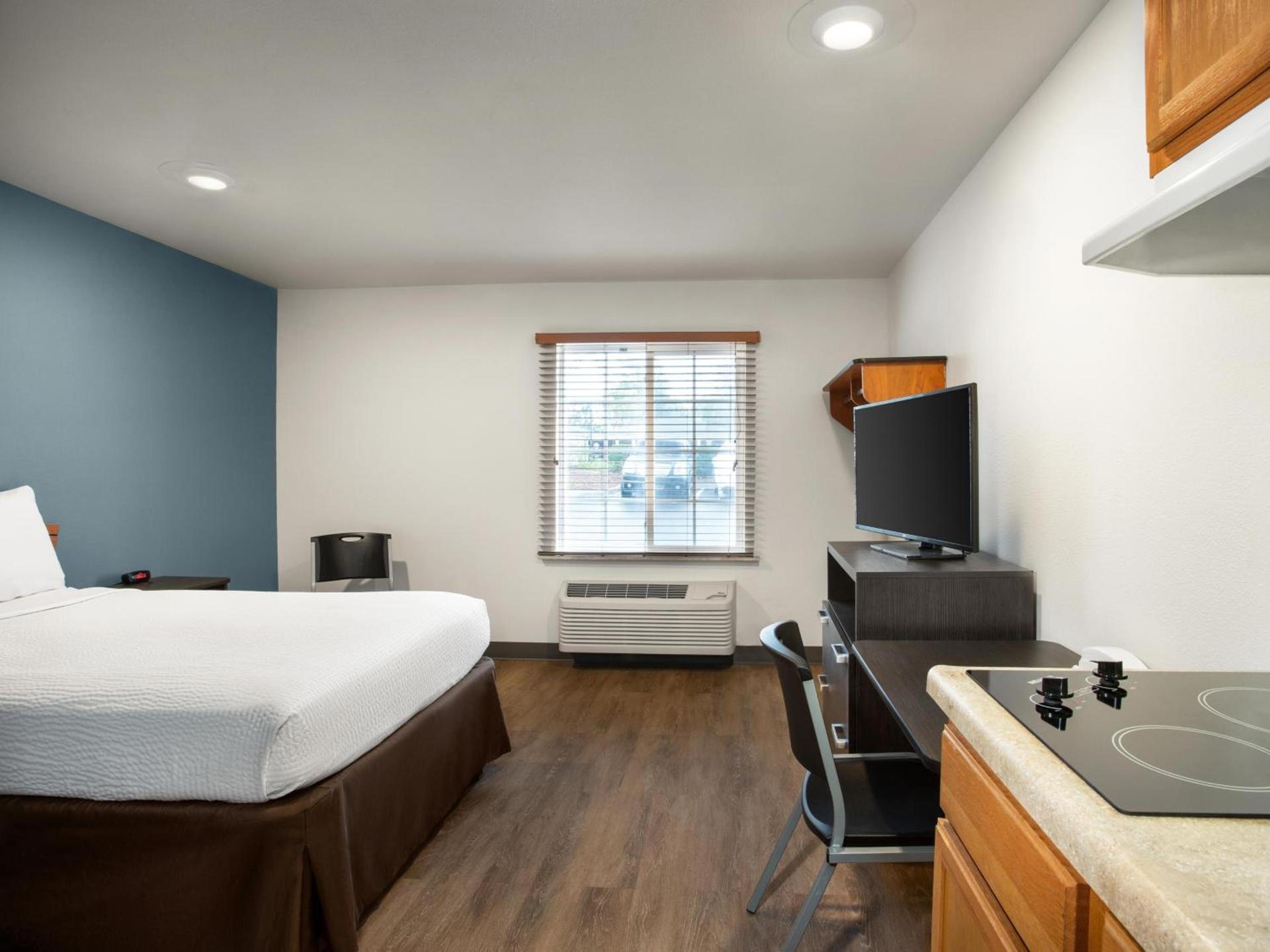 Extended Stay America Select Suites - Charleston - Ashley Phosphate Rd photo 27