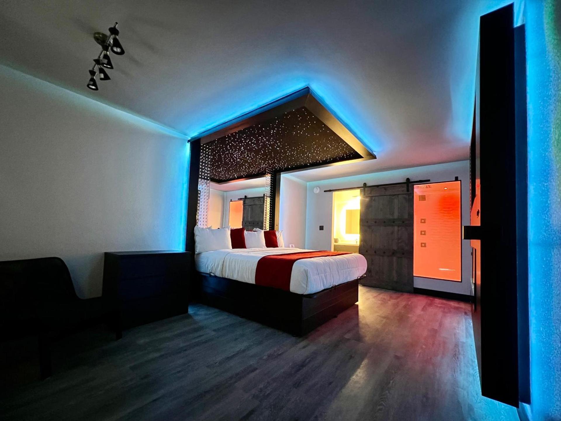 Imperial Suites, Adults Only photo 82