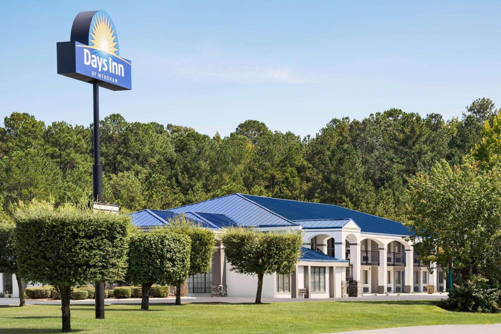 Days Inn by Wyndham Fulton photo 1