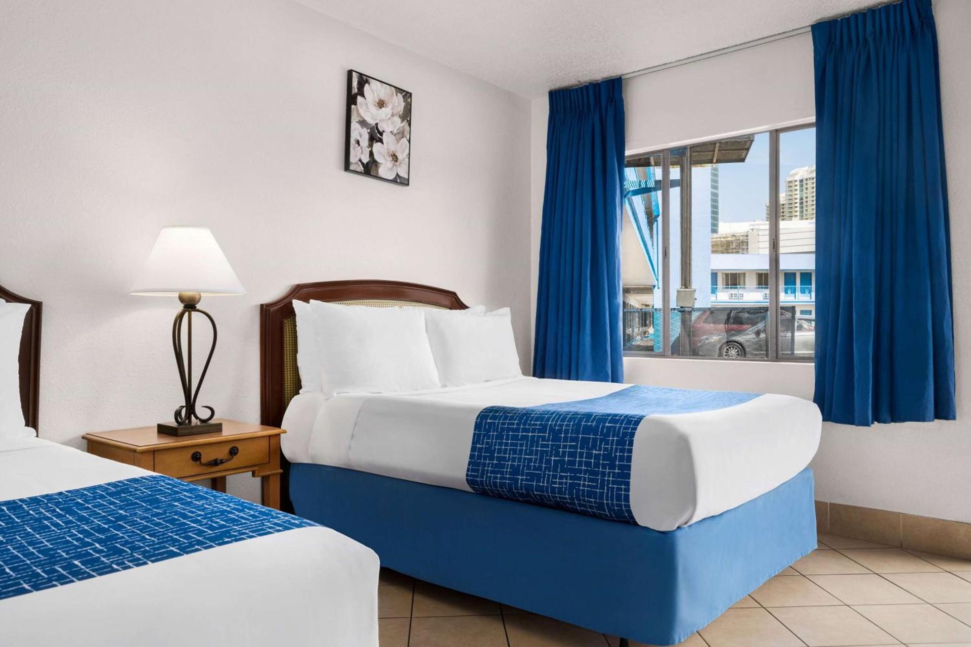 Travelodge by Wyndham Las Vegas photo 8
