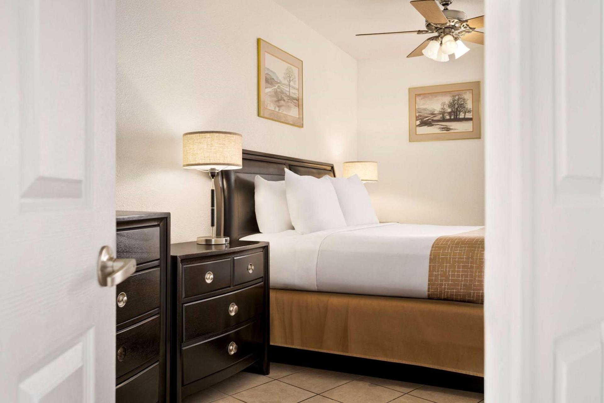 Travelodge by Wyndham Las Vegas photo 20