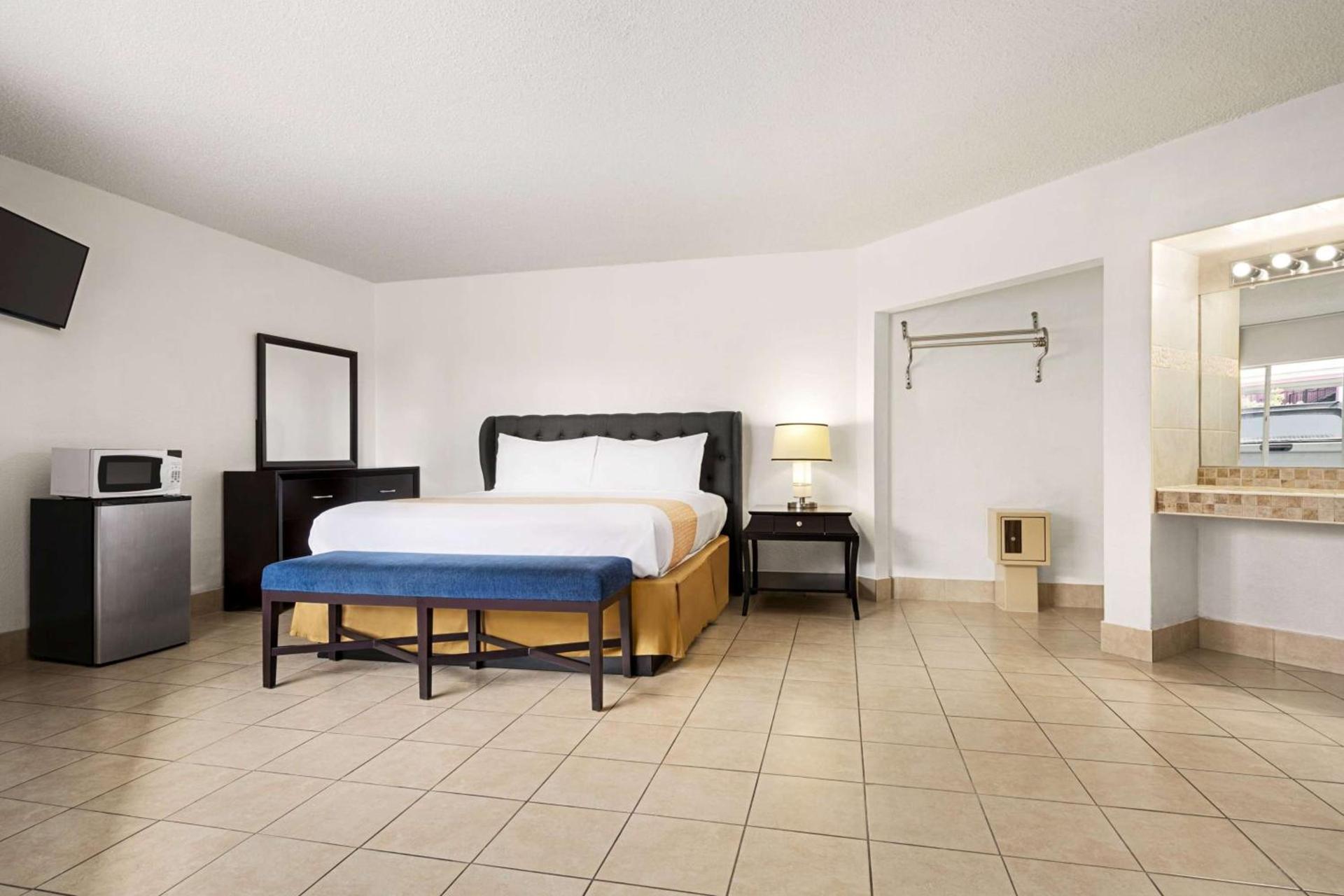 Travelodge by Wyndham Las Vegas photo 21