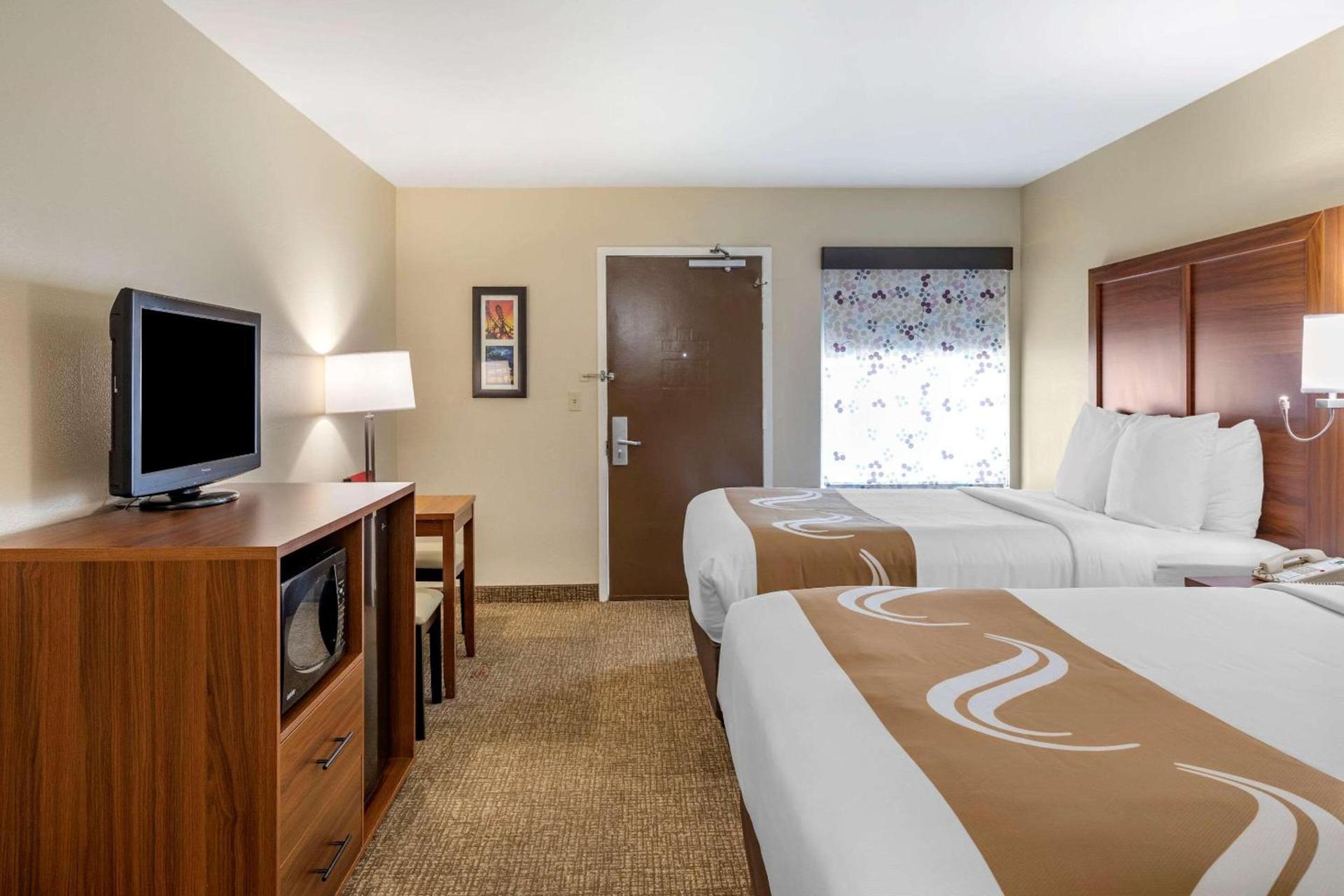 Quality Inn Placentia Anaheim Fullerton photo 11