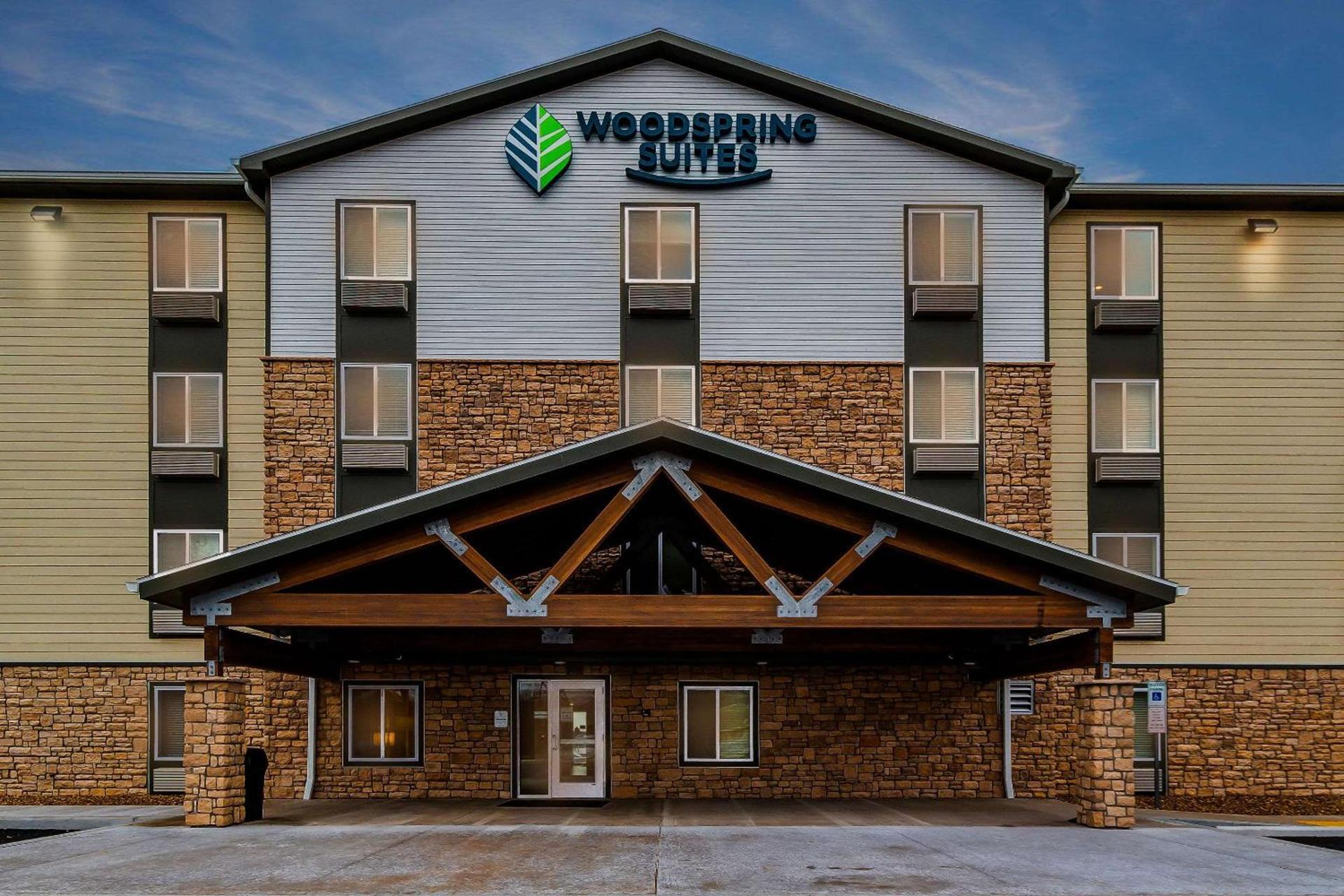 WoodSpring Suites Harrisburg Linglestown photo 5