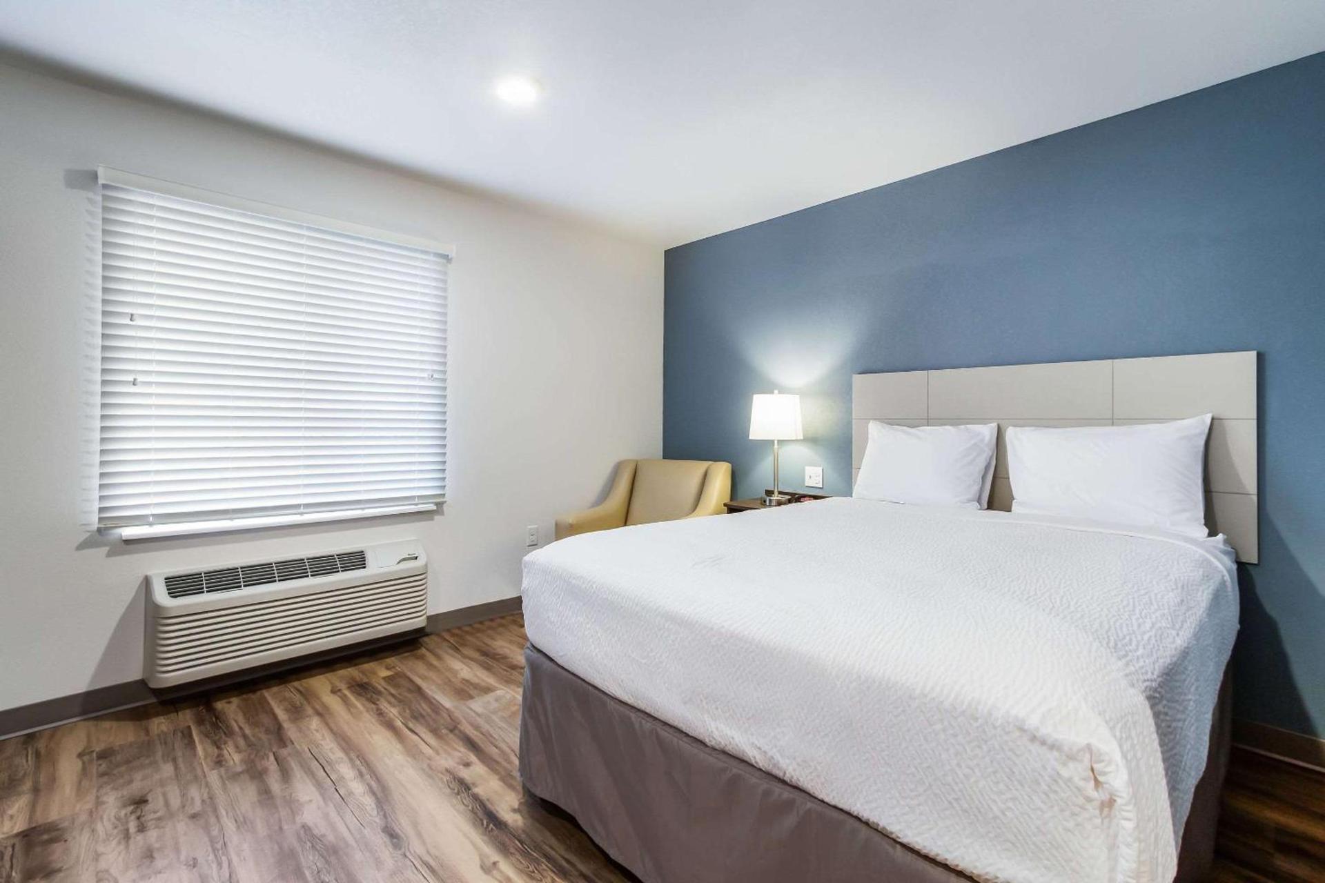 WoodSpring Suites Harrisburg Linglestown photo 9