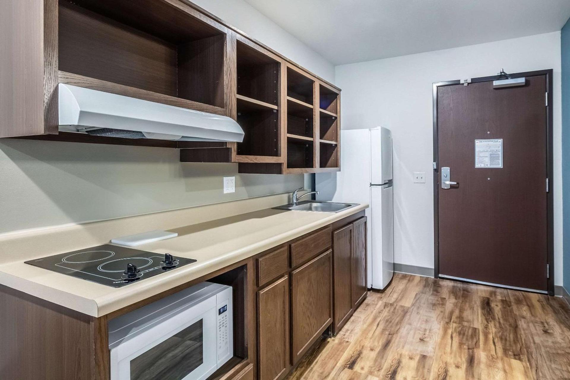 WoodSpring Suites Harrisburg Linglestown photo 14