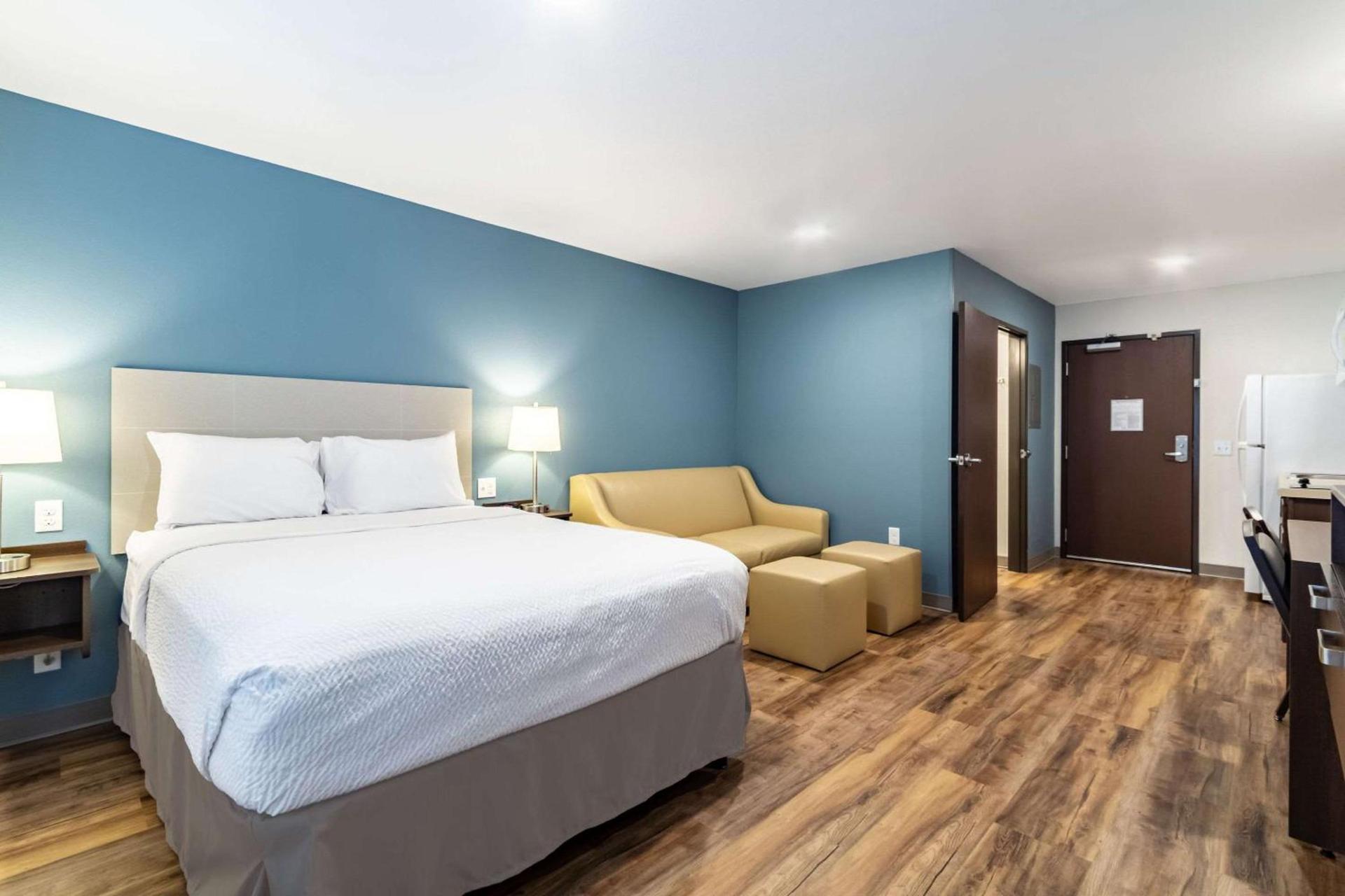 WoodSpring Suites Harrisburg Linglestown photo 17