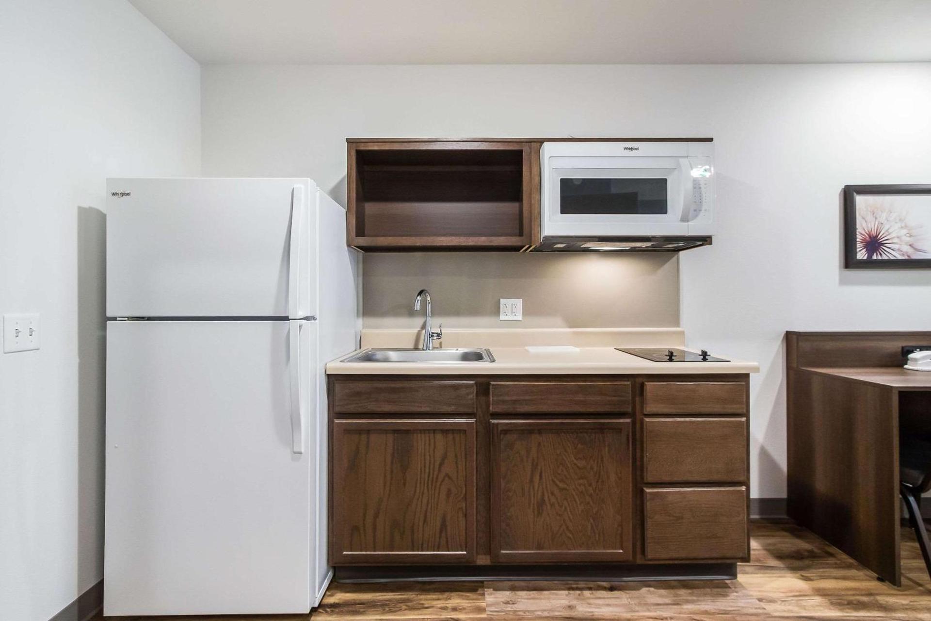 WoodSpring Suites Harrisburg Linglestown photo 18