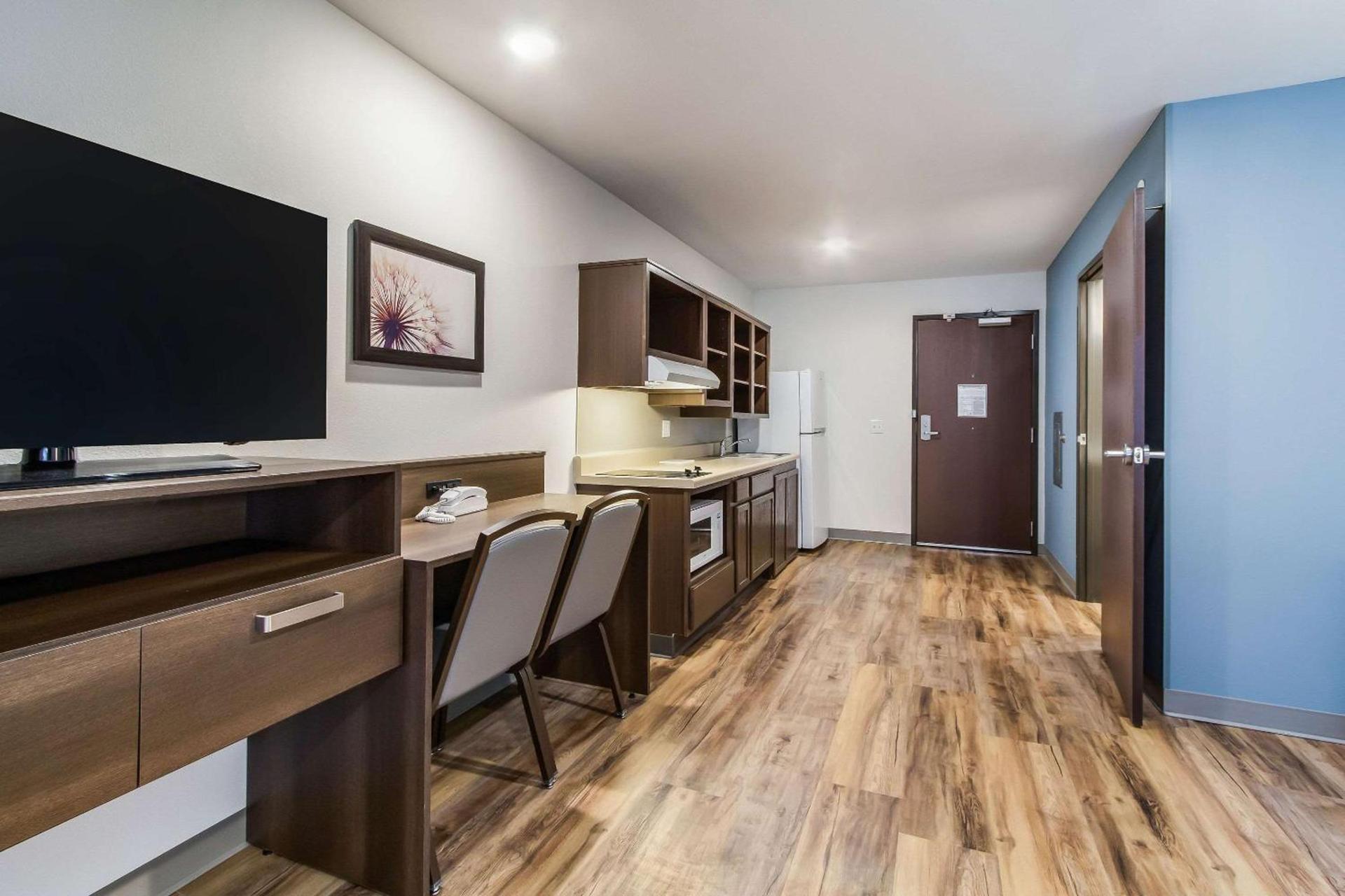 WoodSpring Suites Harrisburg Linglestown photo 25
