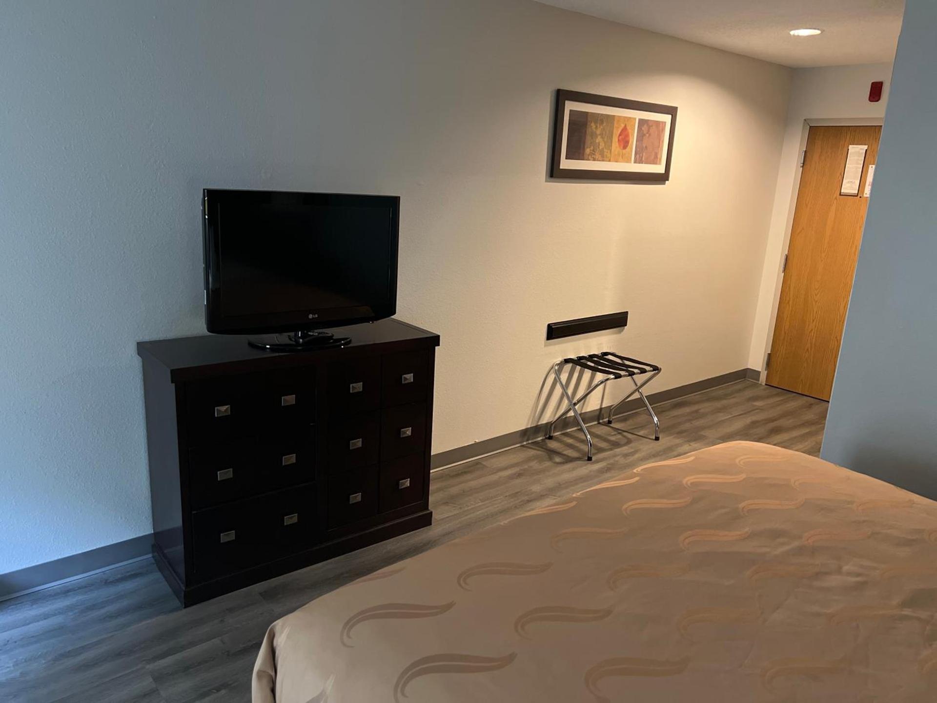 Quality Inn & Suites Portsmouth photo 31