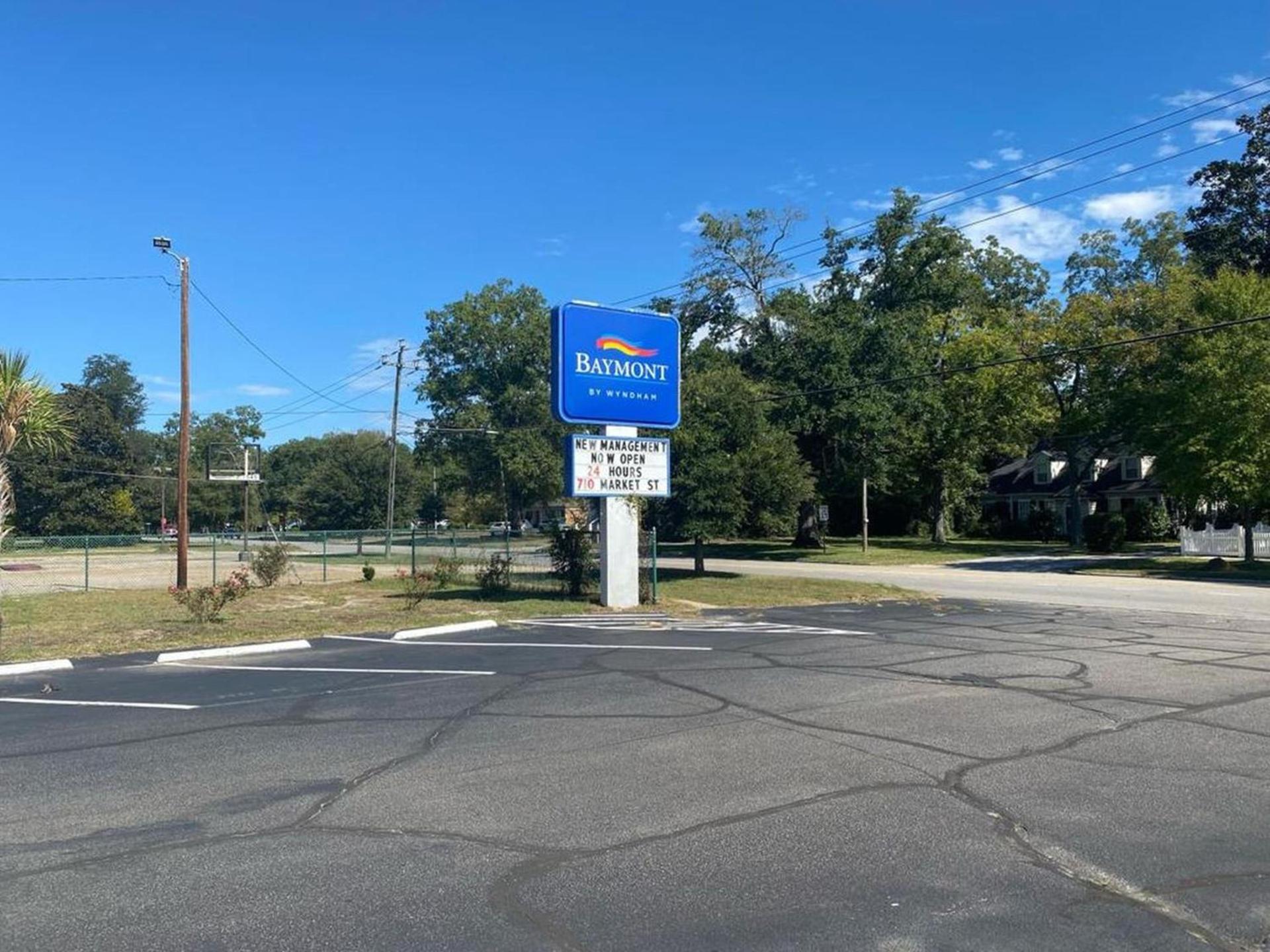 Baymont by Wyndham Cheraw photo 30