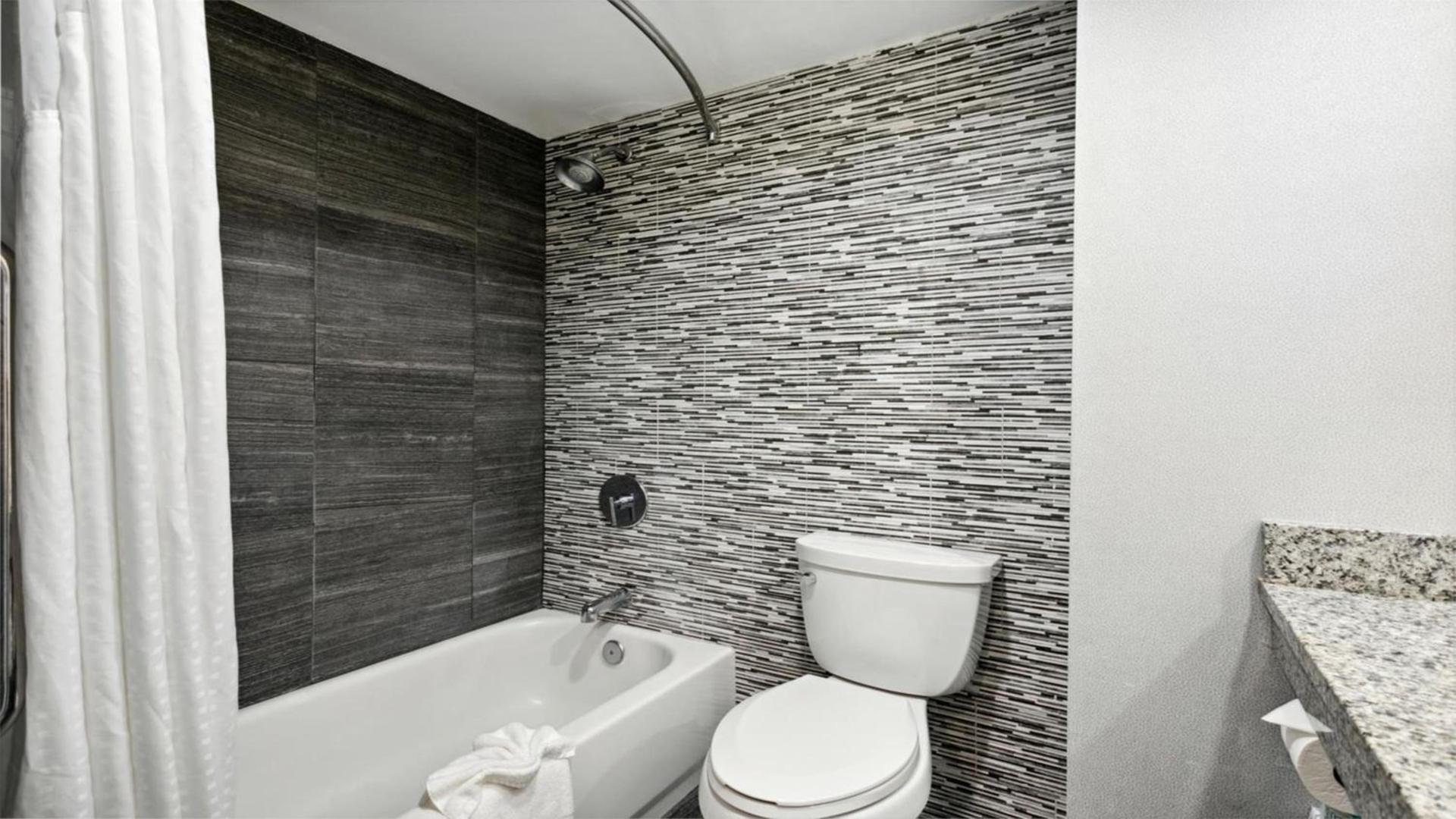Holiday Inn Express Williamsburg North by IHG photo 12