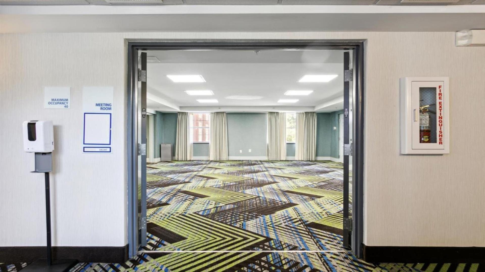 Holiday Inn Express Williamsburg North by IHG photo 21