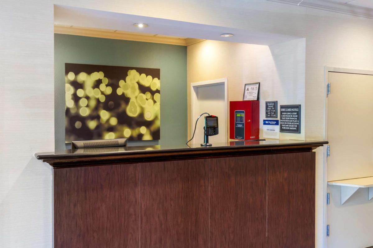 Best Western Plus Cary - NC State photo 9