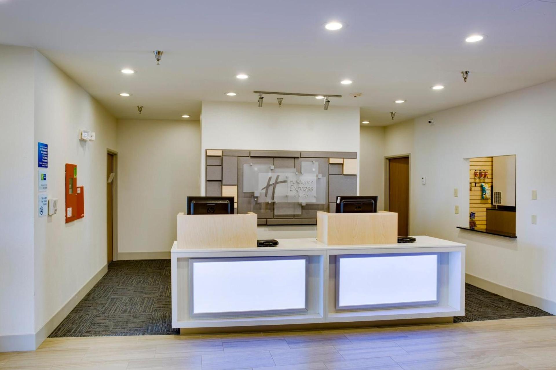 Quality Inn & Suites Bethany - Oklahoma City West photo 21