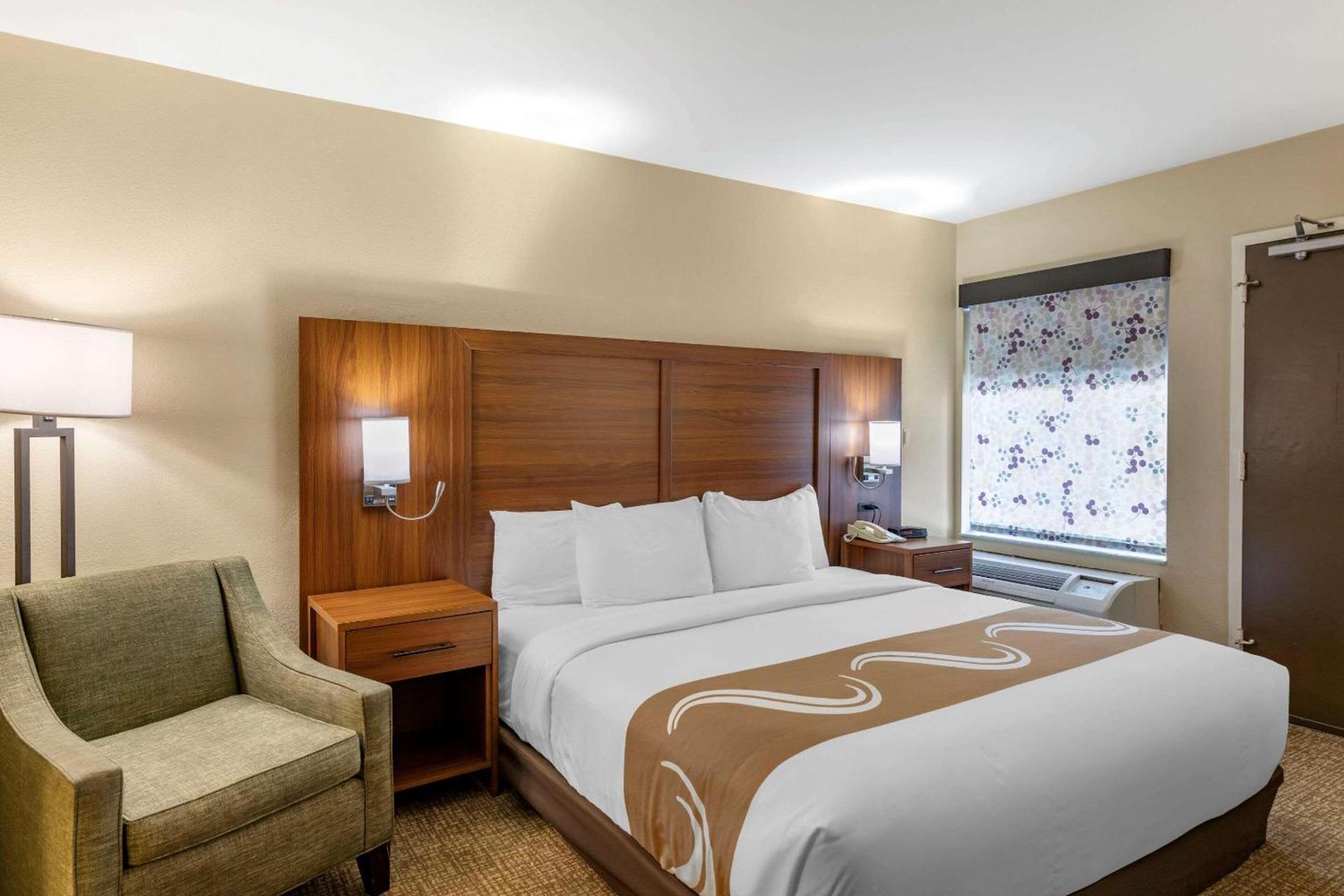 Quality Inn Placentia Anaheim Fullerton photo 13