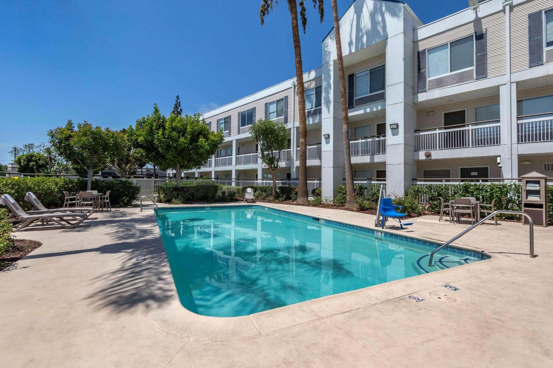 Quality Inn Placentia Anaheim Fullerton photo 21