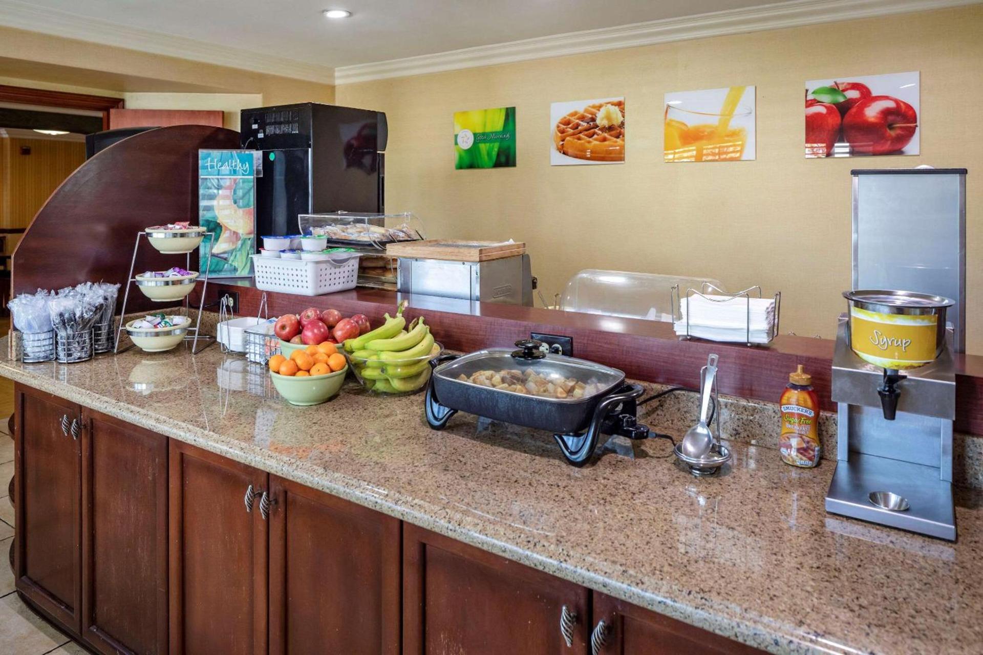 Quality Inn Placentia Anaheim Fullerton photo 9