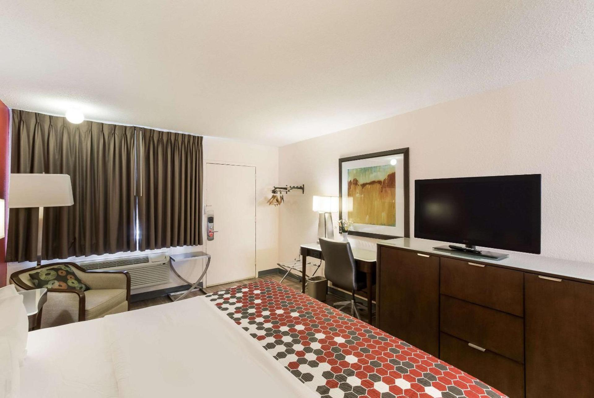 Econo Lodge Washington NC North photo 19