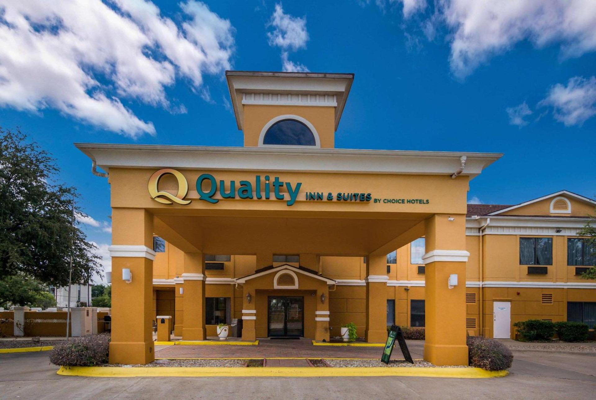 Quality Inn & Suites - Granbury photo 2