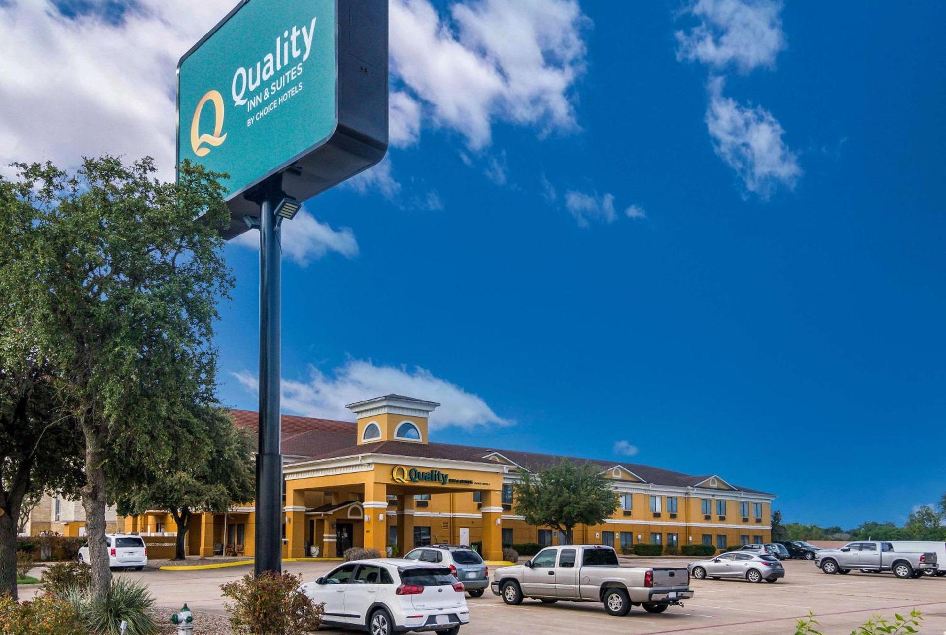 Quality Inn & Suites - Granbury photo 3