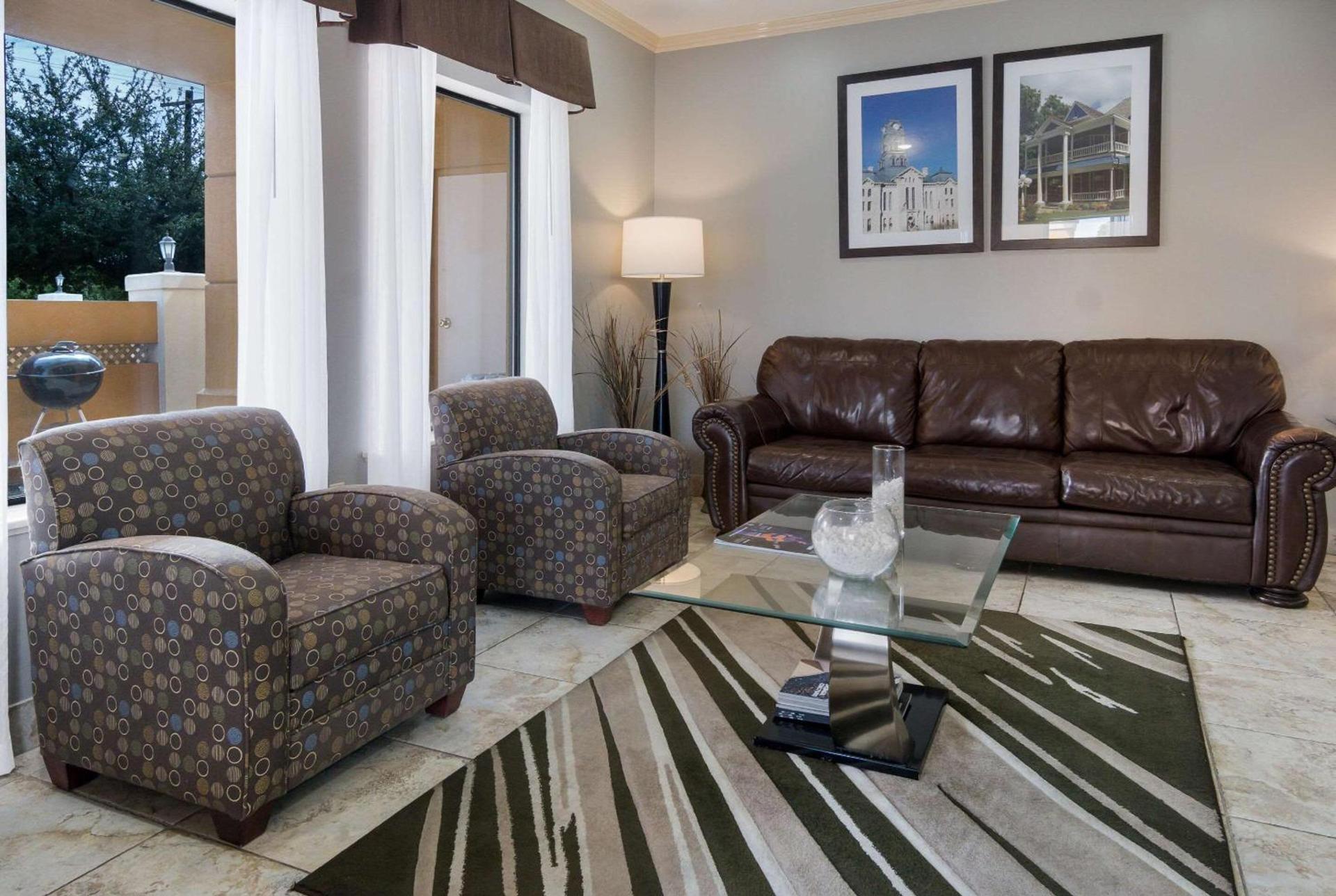 Quality Inn & Suites - Granbury photo 7