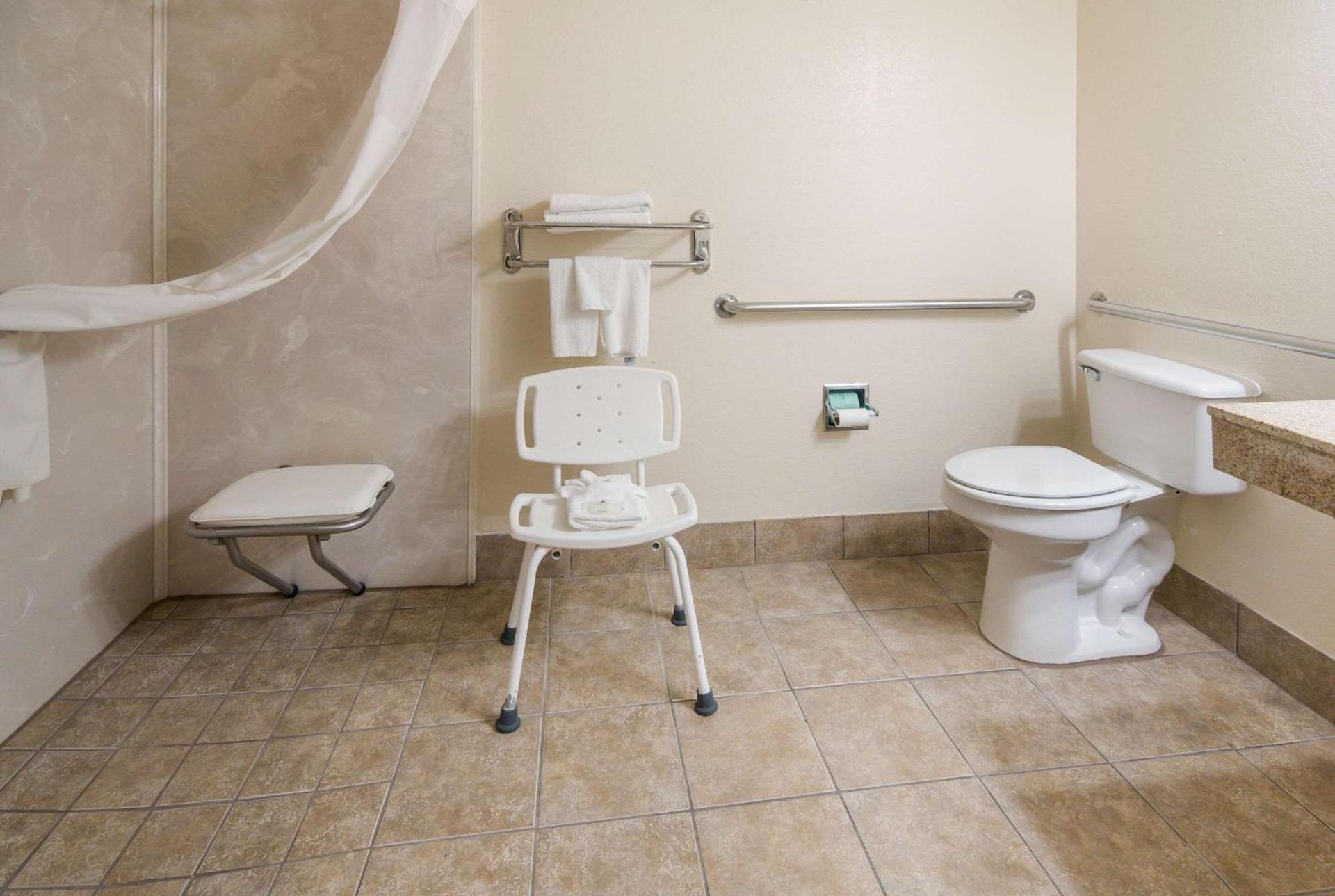 Quality Inn & Suites - Granbury photo 25