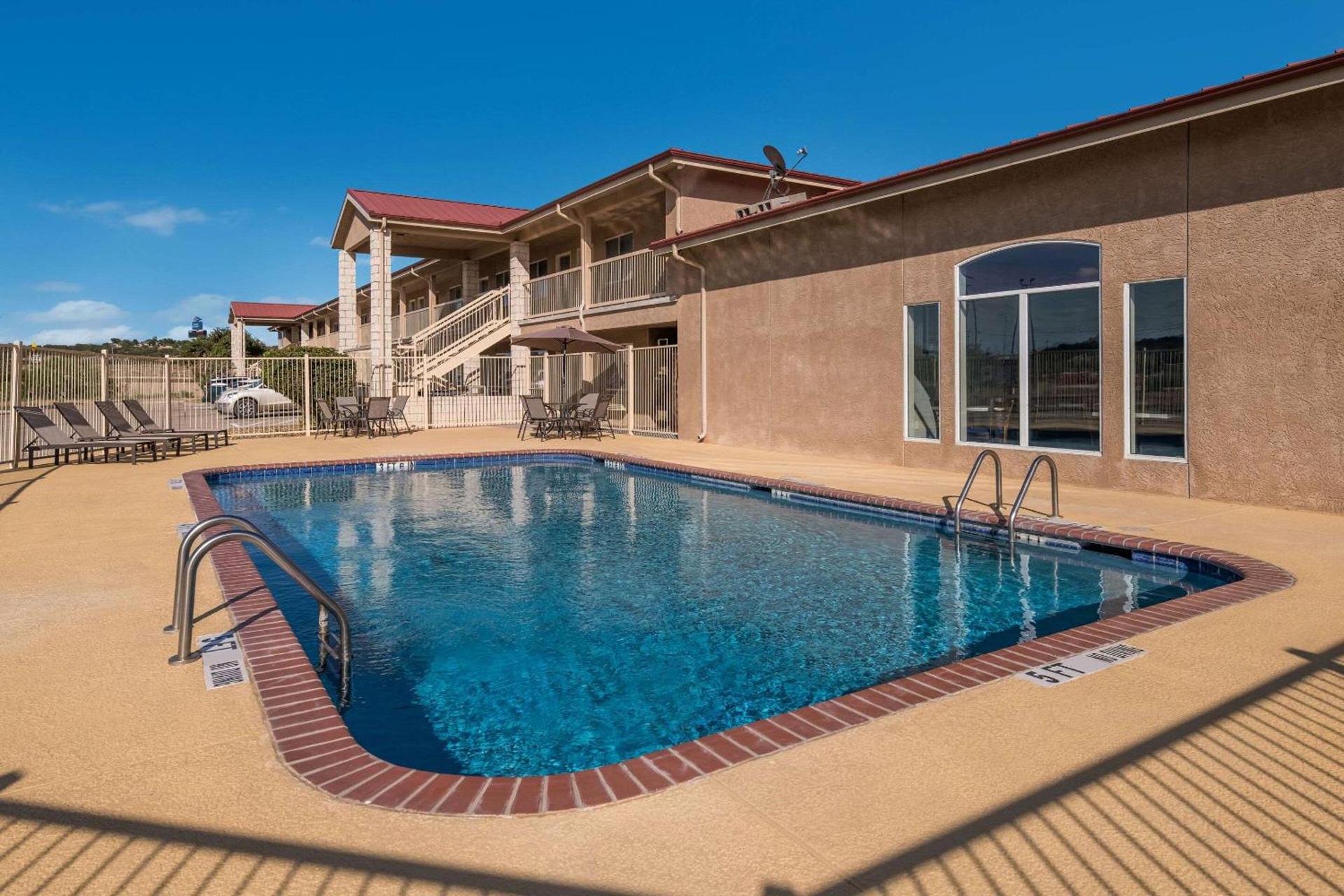 Quality Inn Sonora TX photo 30