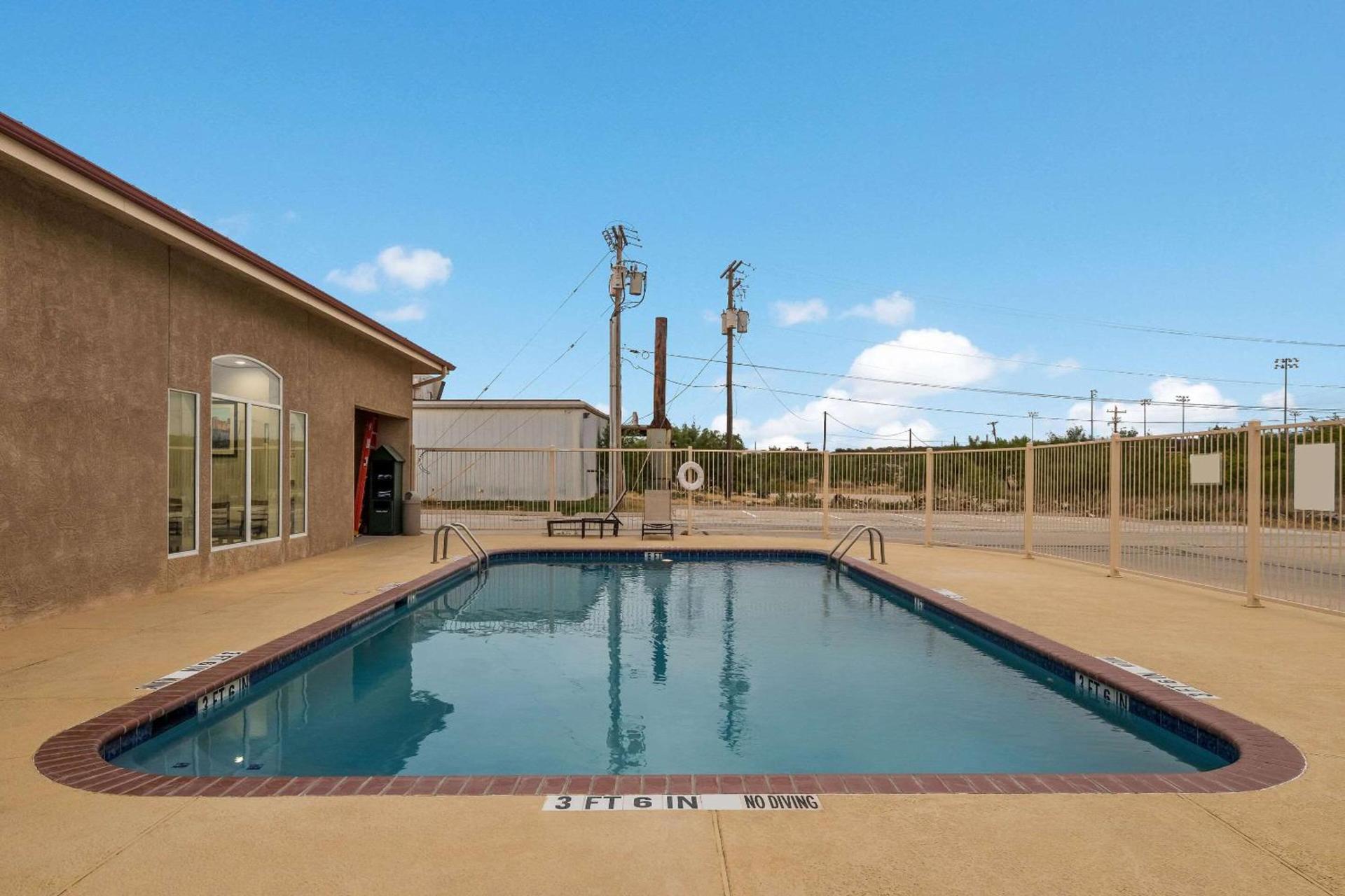 Quality Inn Sonora TX photo 33