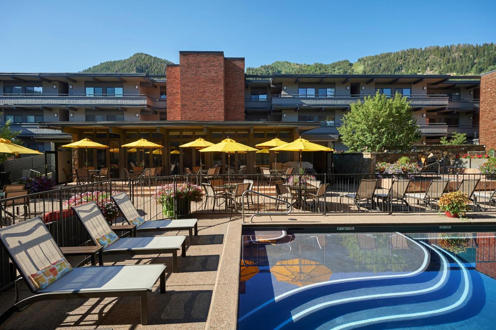 Aspen Square Condominium Hotel photo 2