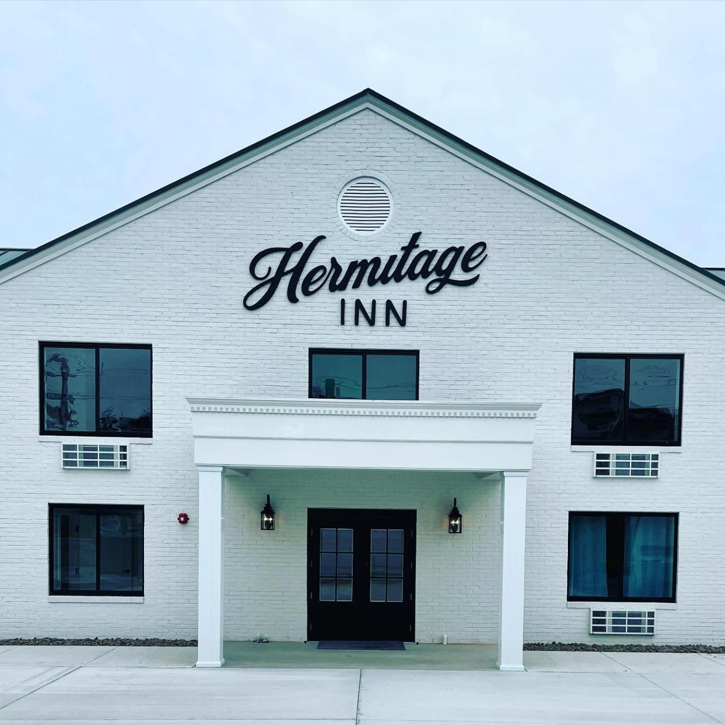The Hermitage Inn and Taphouse photo 1