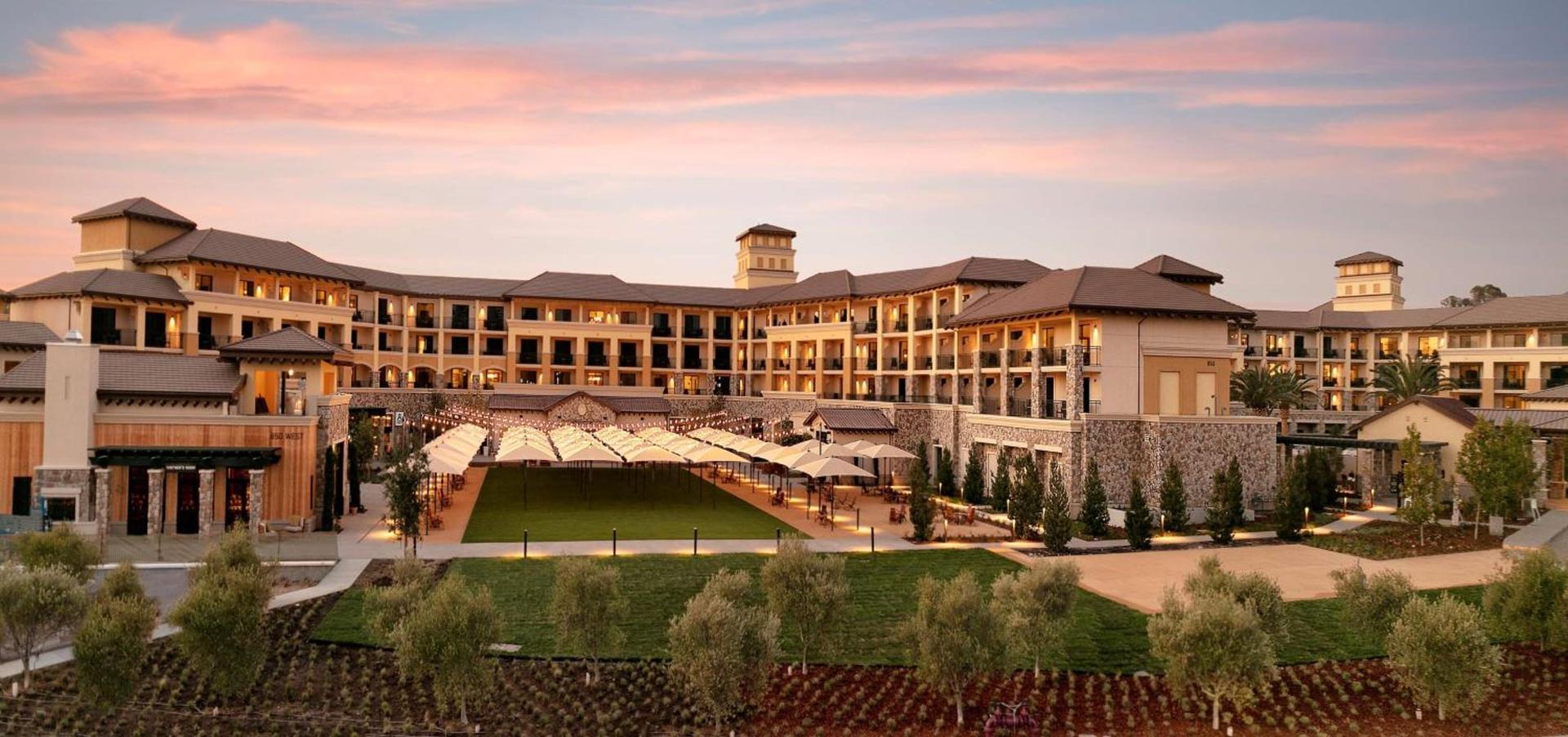 Grand Reserve at The Meritage photo 1