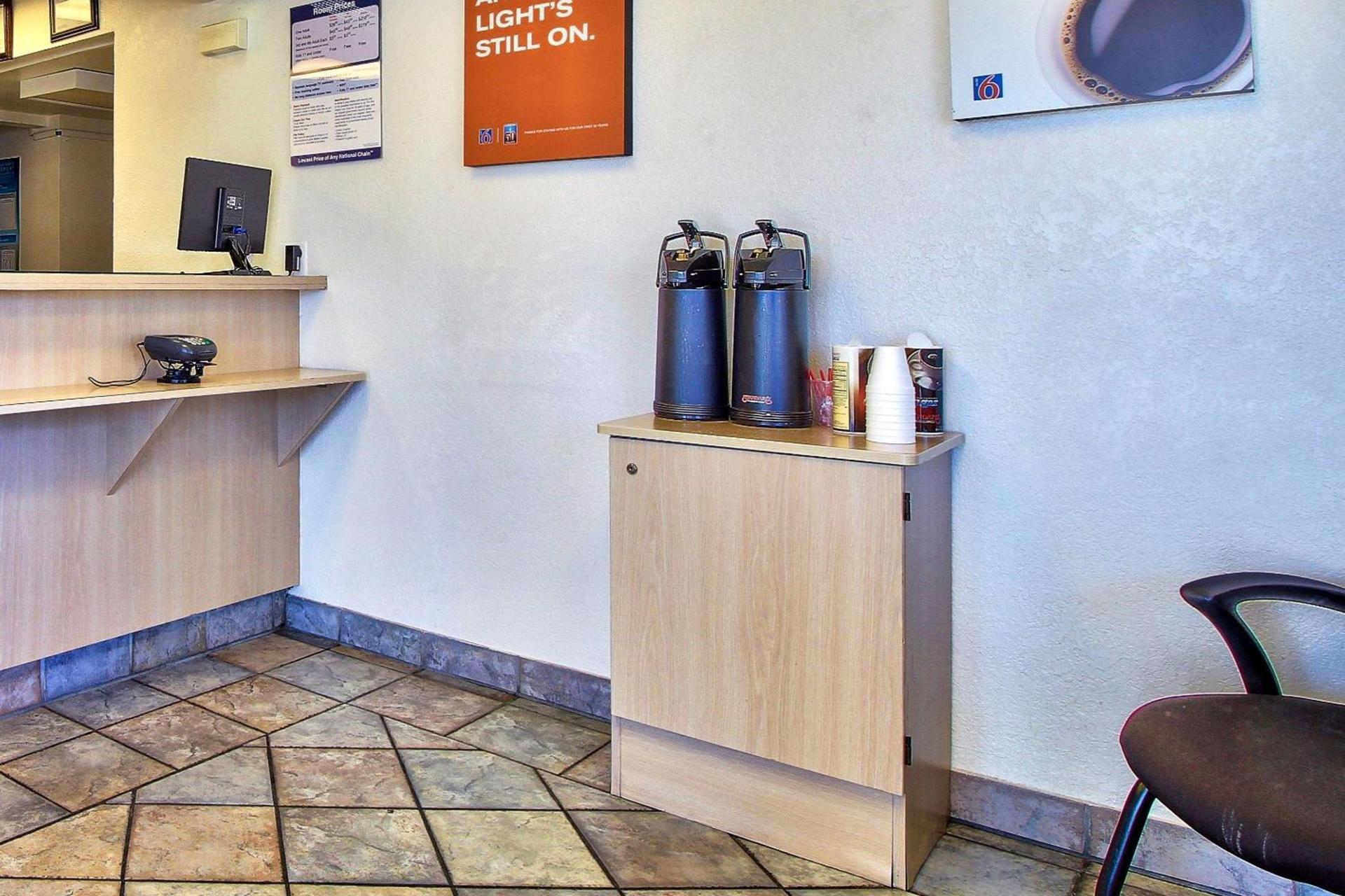 Motel 6-Nogales, AZ - Mariposa Road photo 17